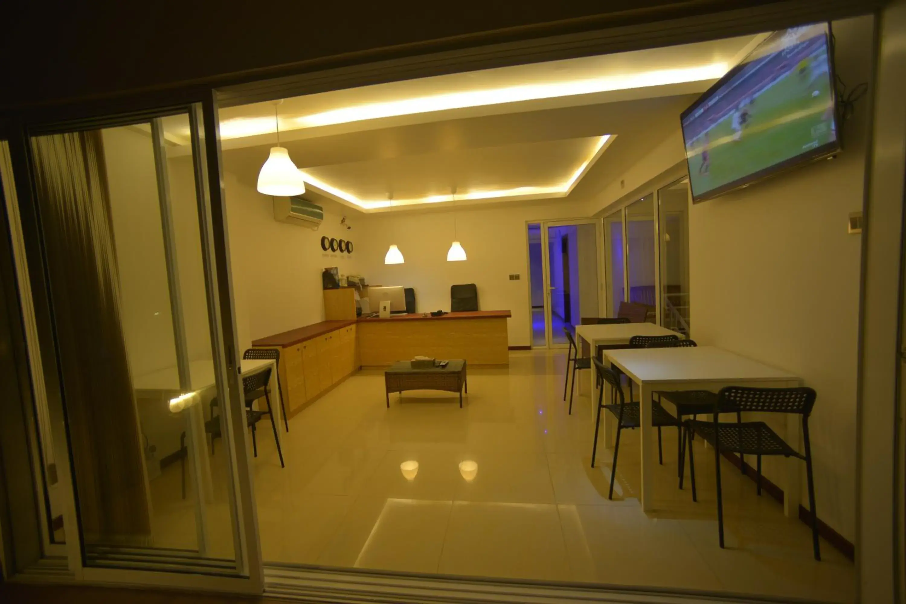 Restaurant/places to eat in Hathaa Beach Maldives Restaurant/places to eat in Hathaa Beach Maldives