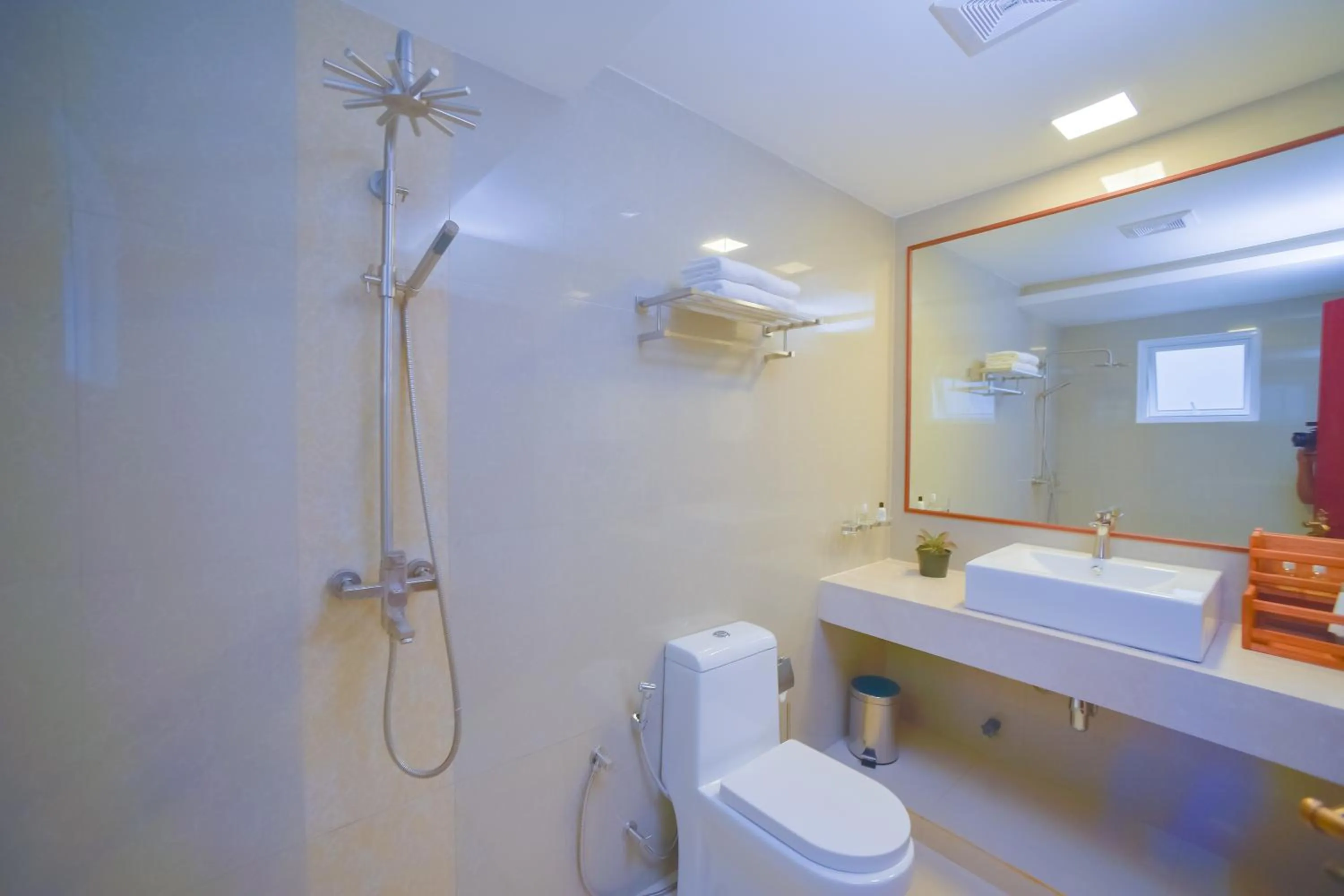 Bathroom in Hathaa Beach Maldives