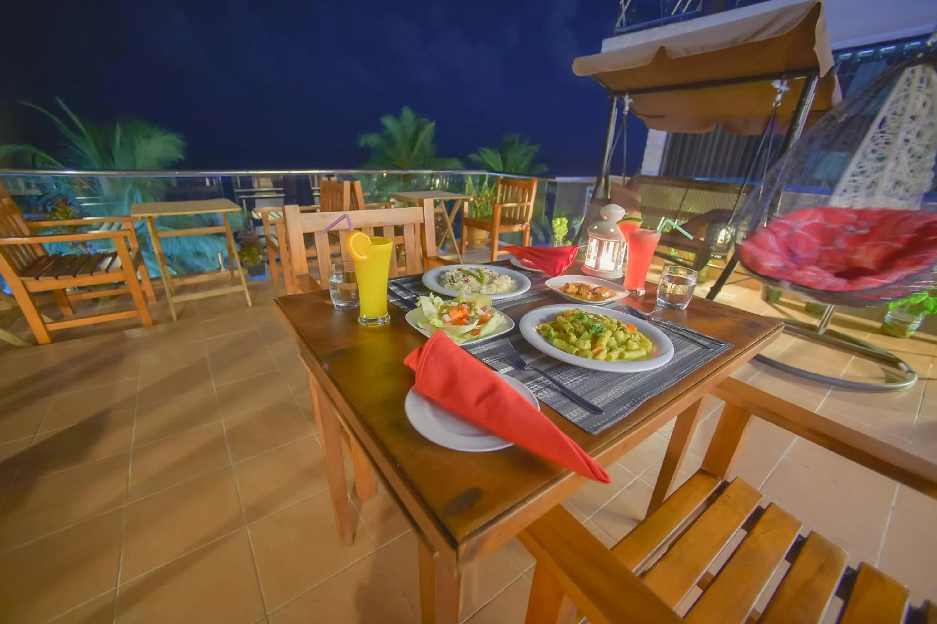 Sea view in Hathaa Beach Maldives Sea view in Hathaa Beach Maldives