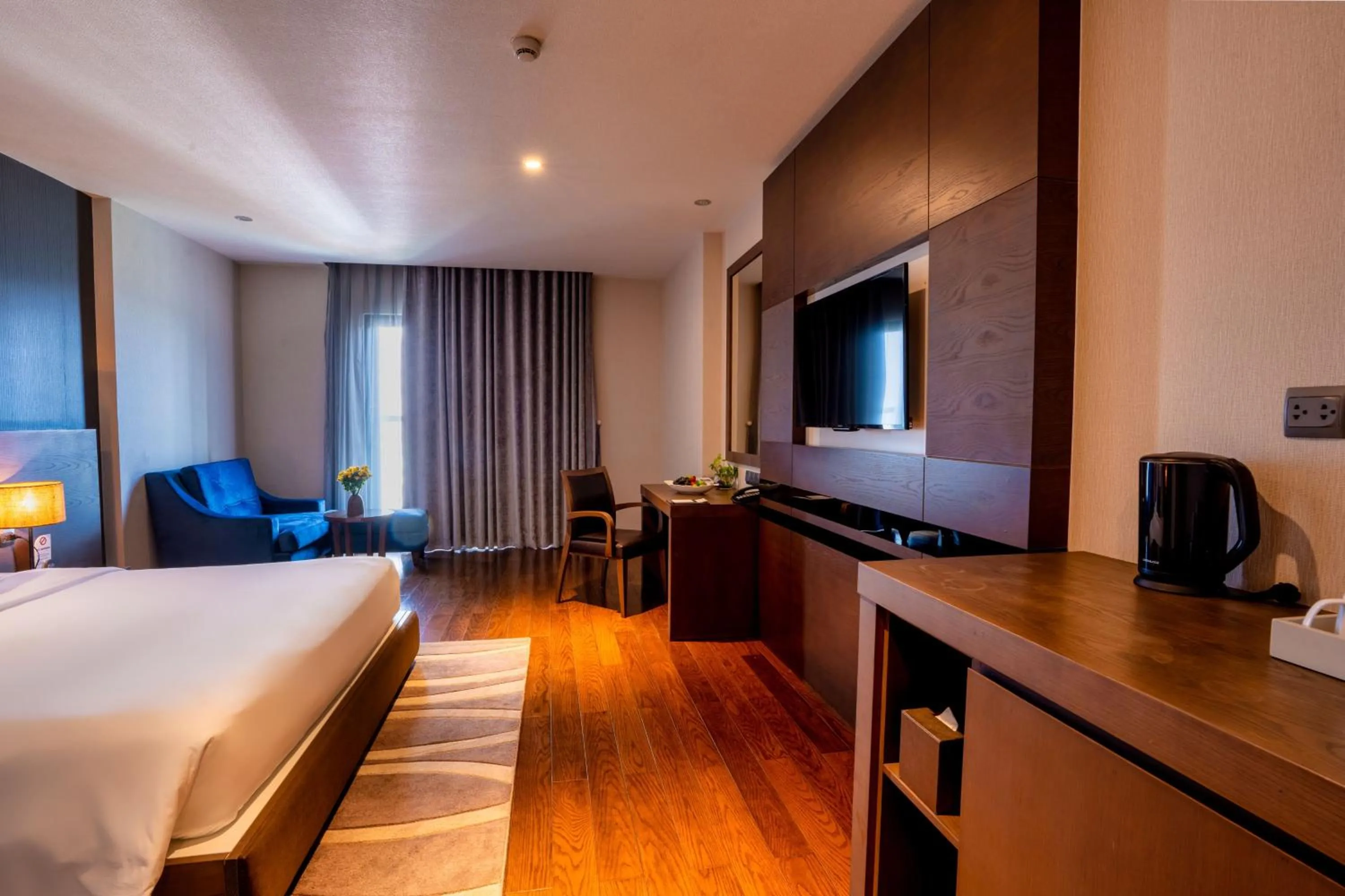 Bedroom, Bed in The Malibu Hotel