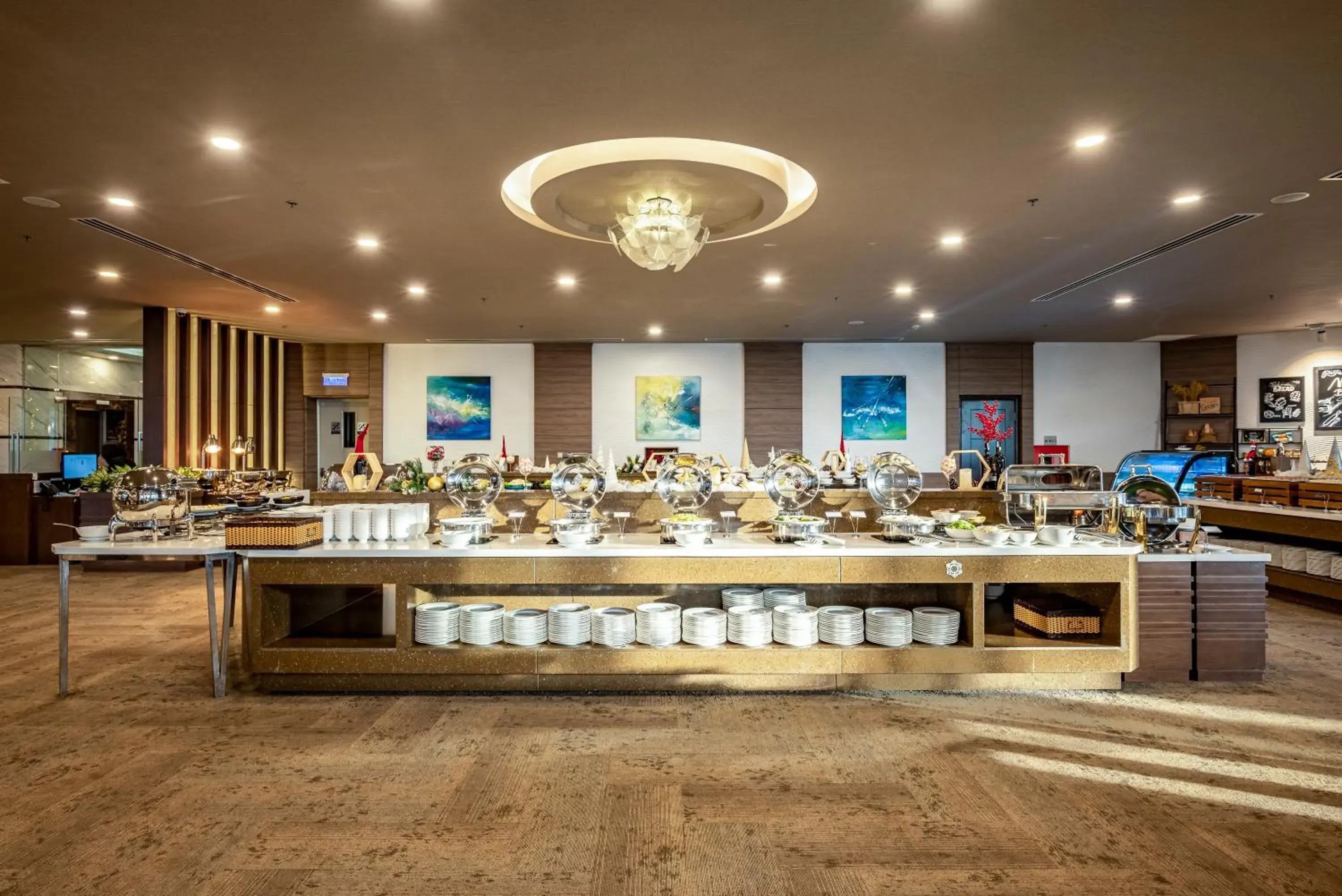 Restaurant/places to eat in The Malibu Hotel Restaurant/places to eat in The Malibu Hotel