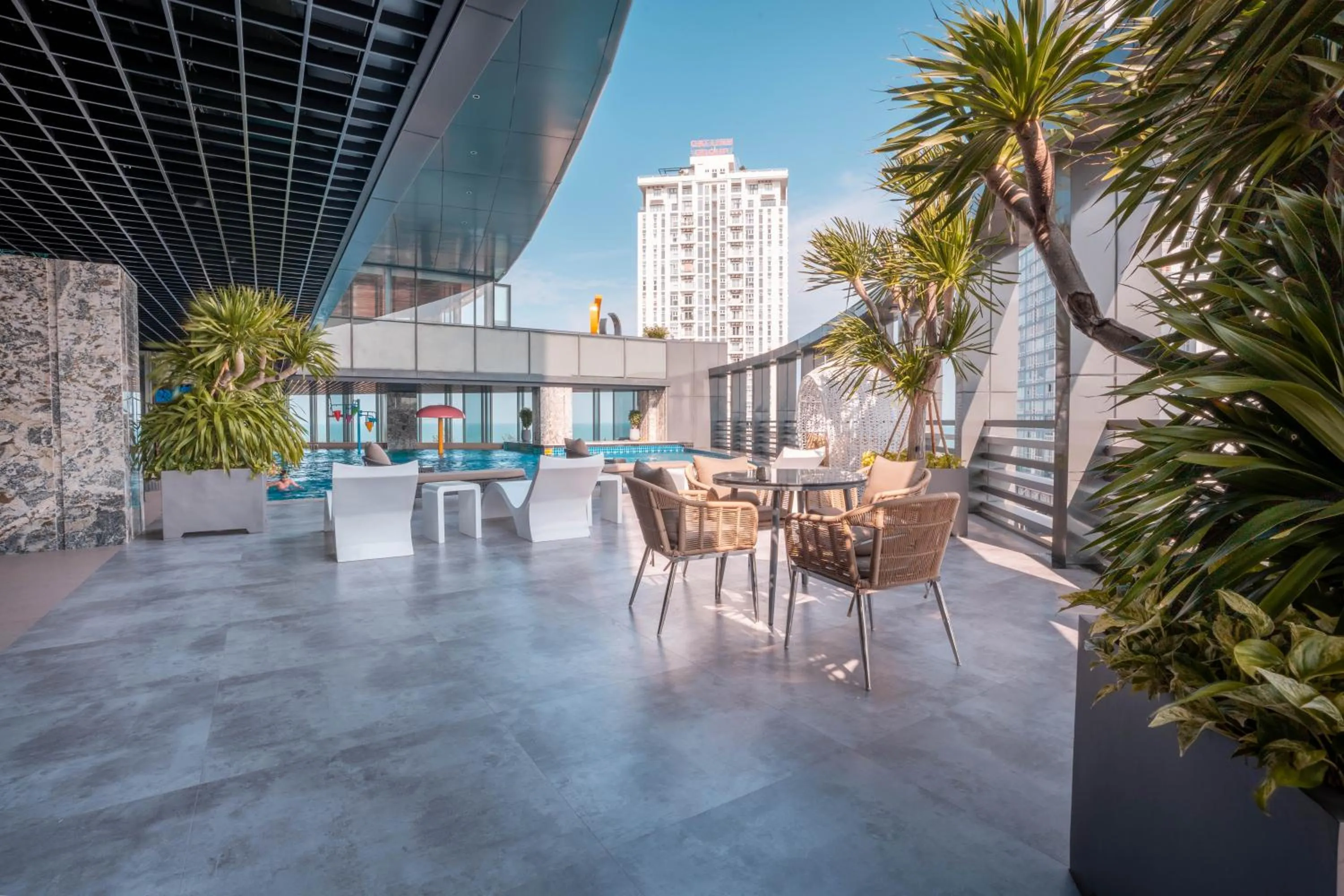 Swimming pool in The Malibu Hotel