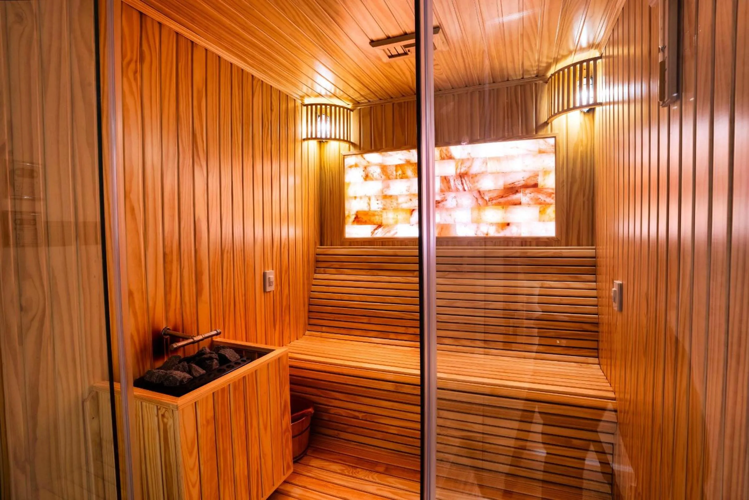 Sauna in The Malibu Hotel