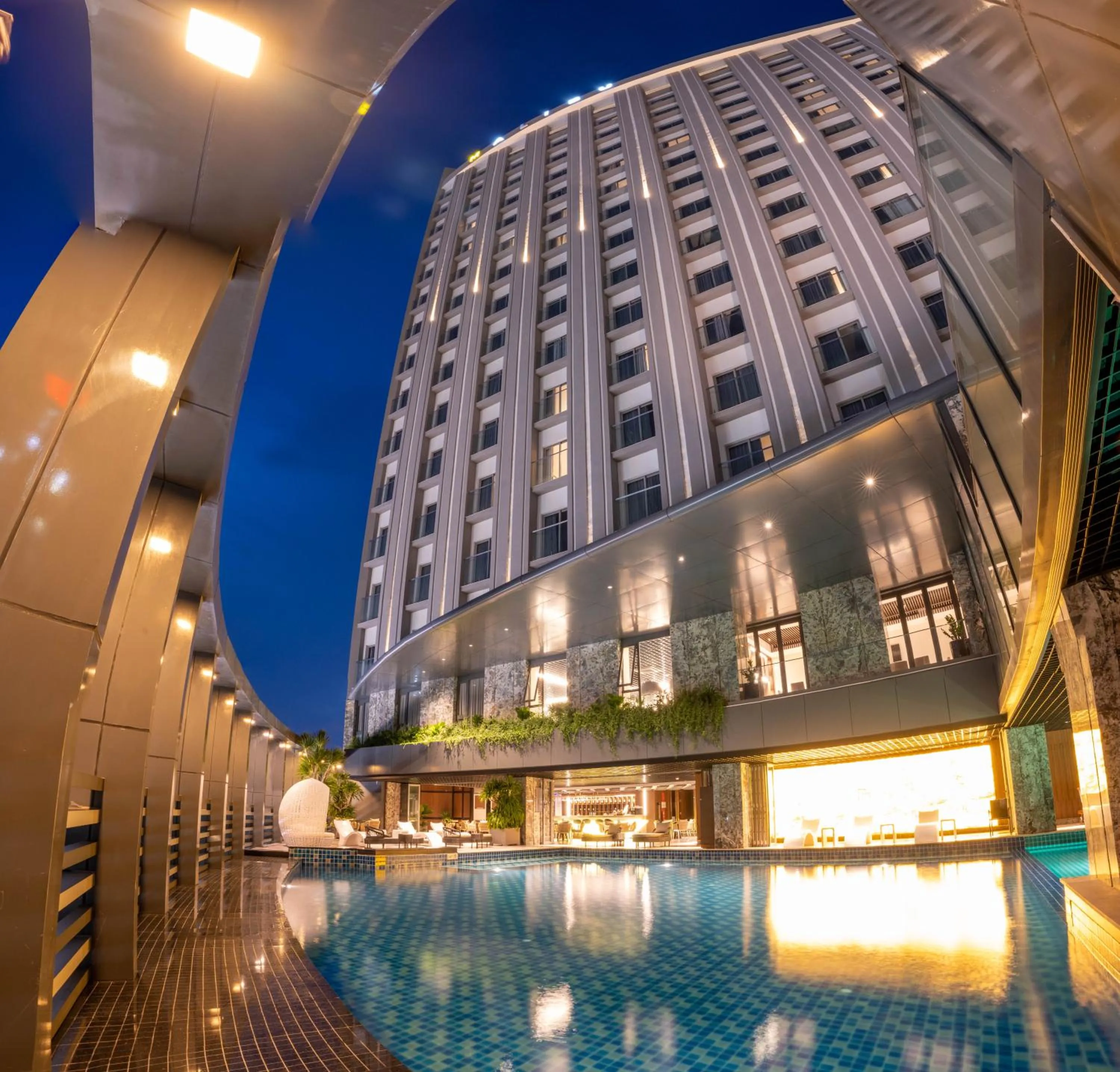 Property building in The Malibu Hotel