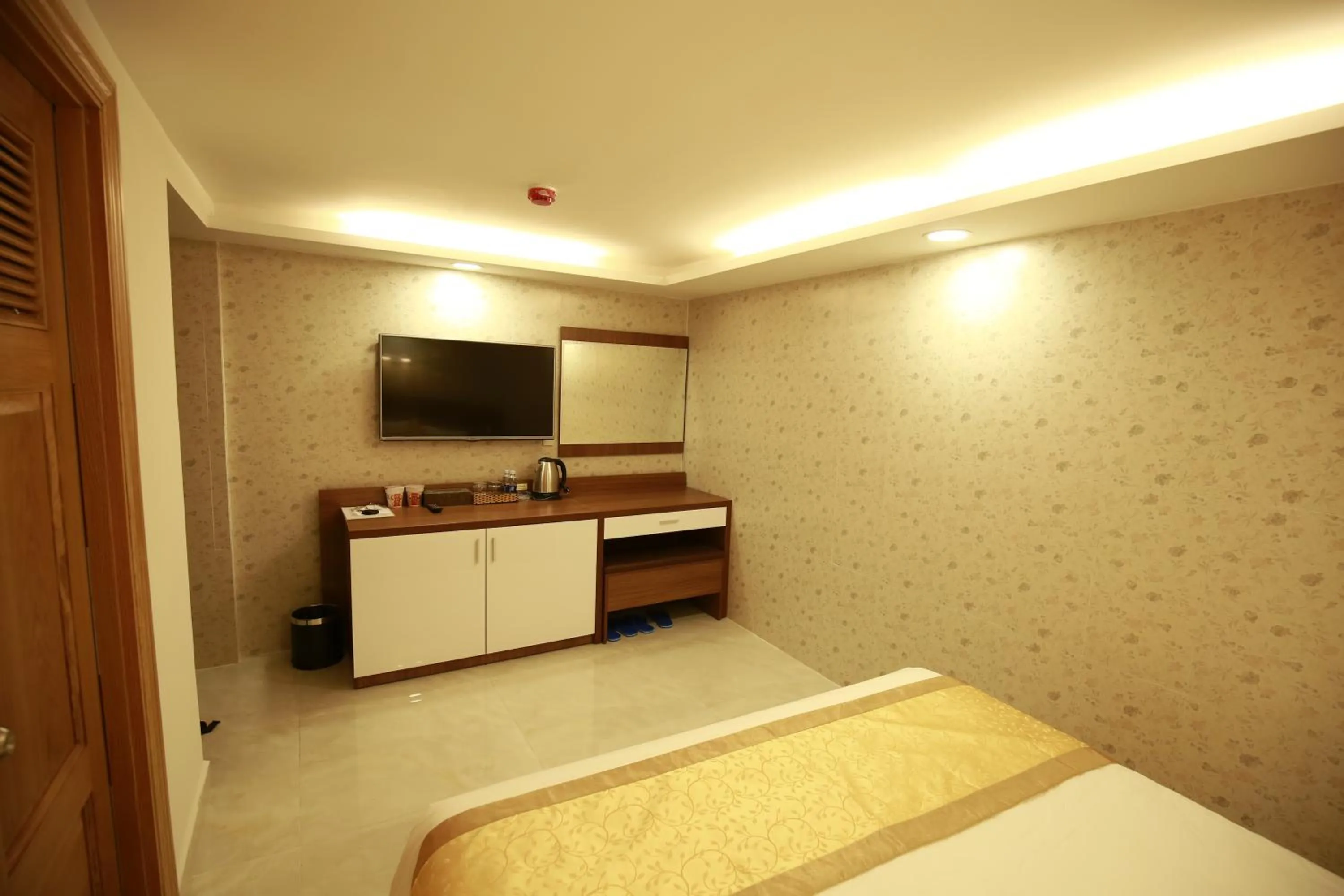 Decorative detail in Kim Hoa Hotel