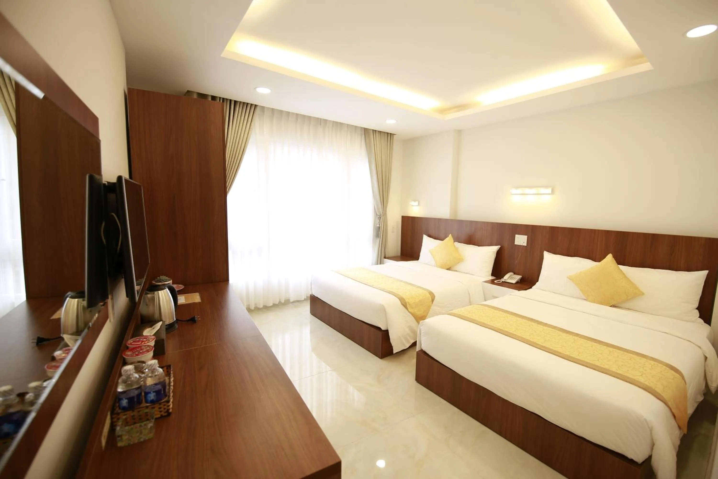 Day in Kim Hoa Hotel