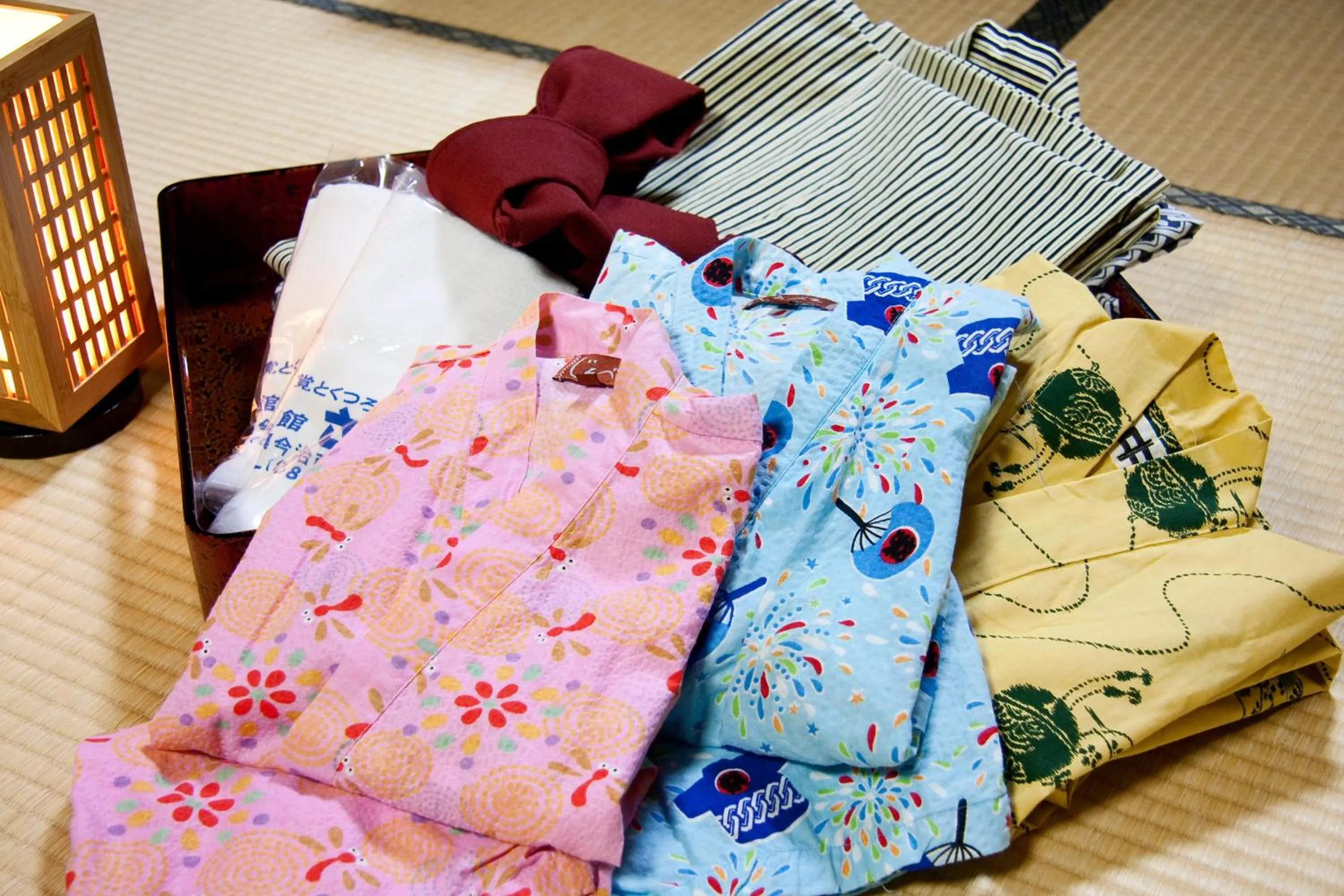 Photo of the whole room, Bed in Sawaki