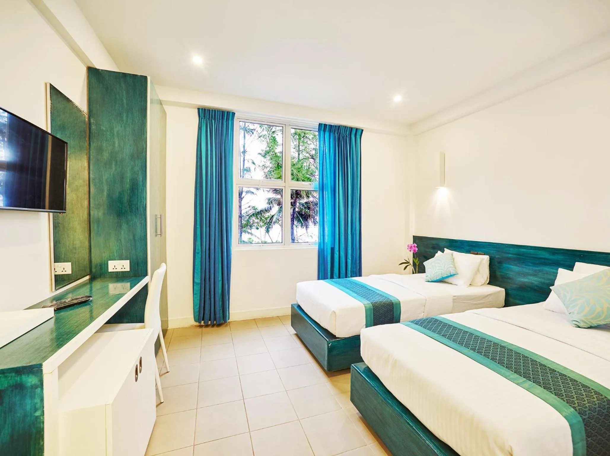 Bed in Planktons Beach