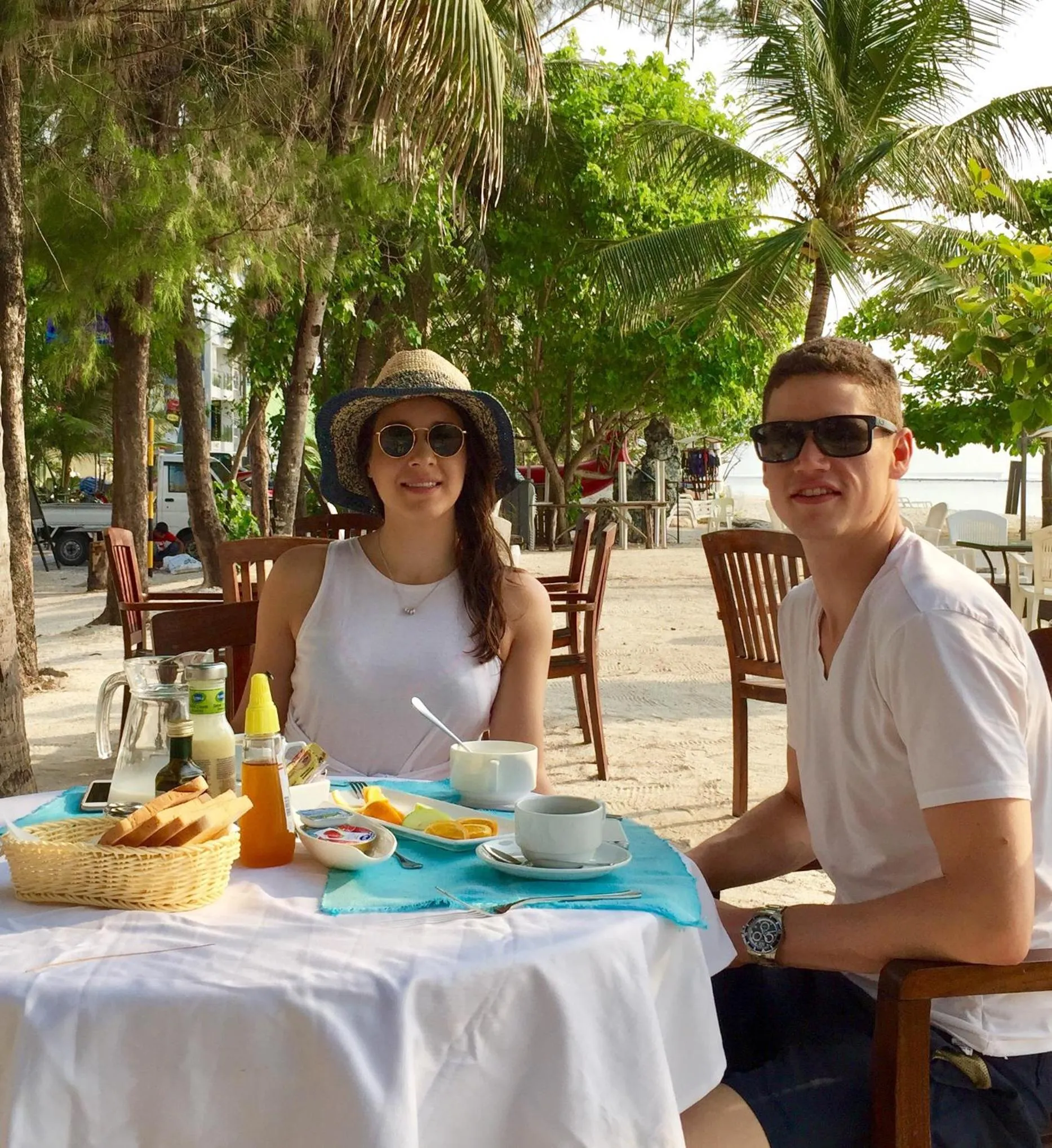 Restaurant/places to eat in Planktons Beach