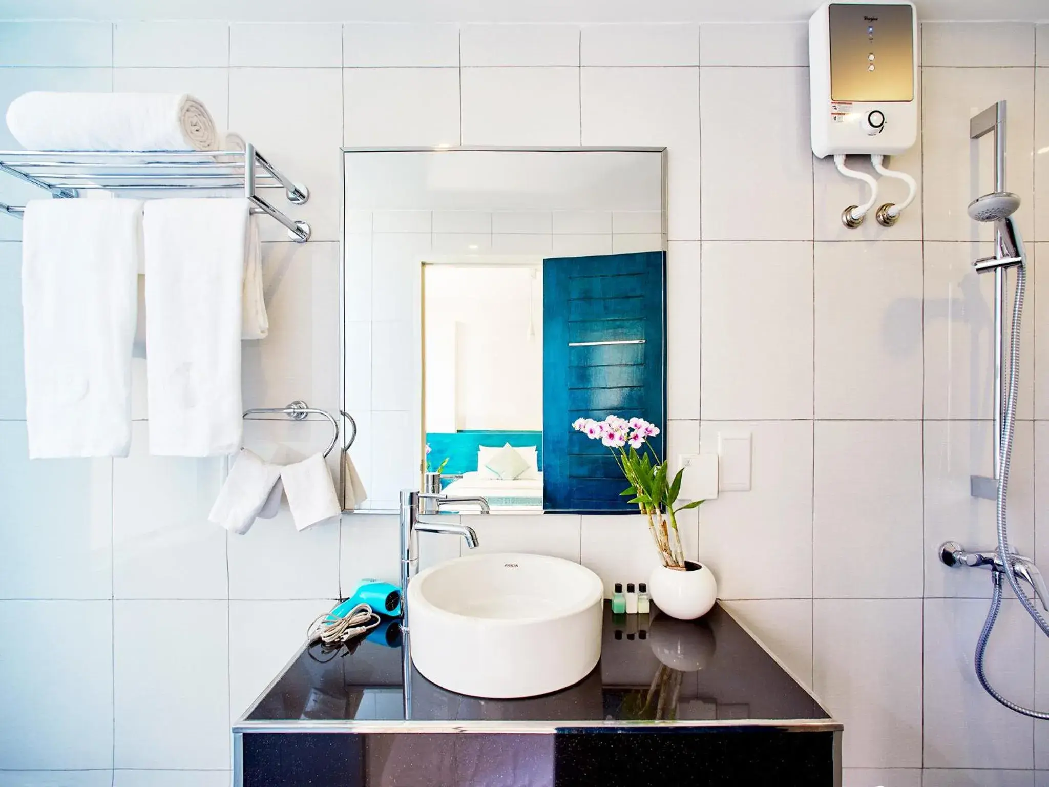 Bathroom in Planktons Beach Bathroom in Planktons Beach