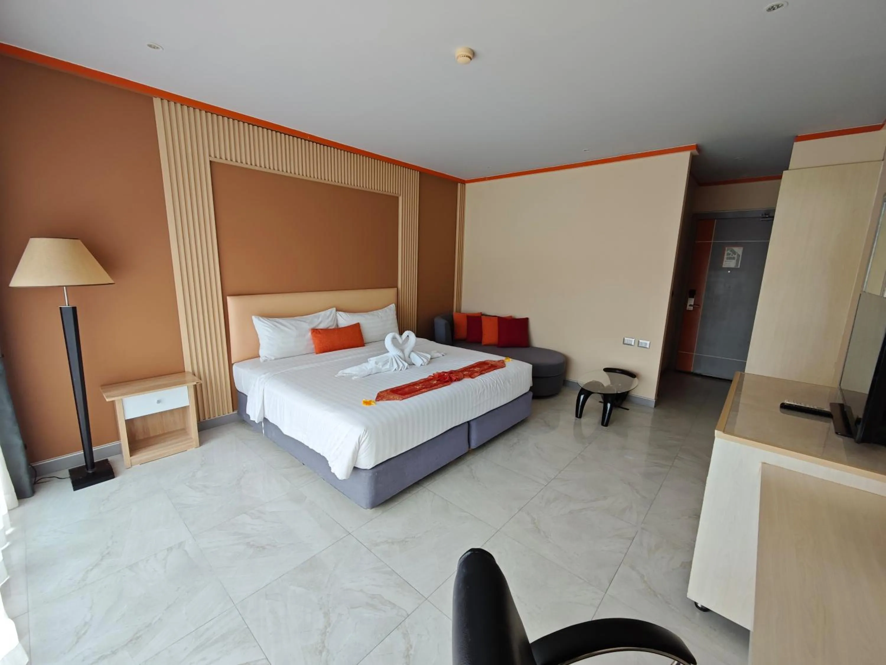 Bed in Chabana Kamala Hotel