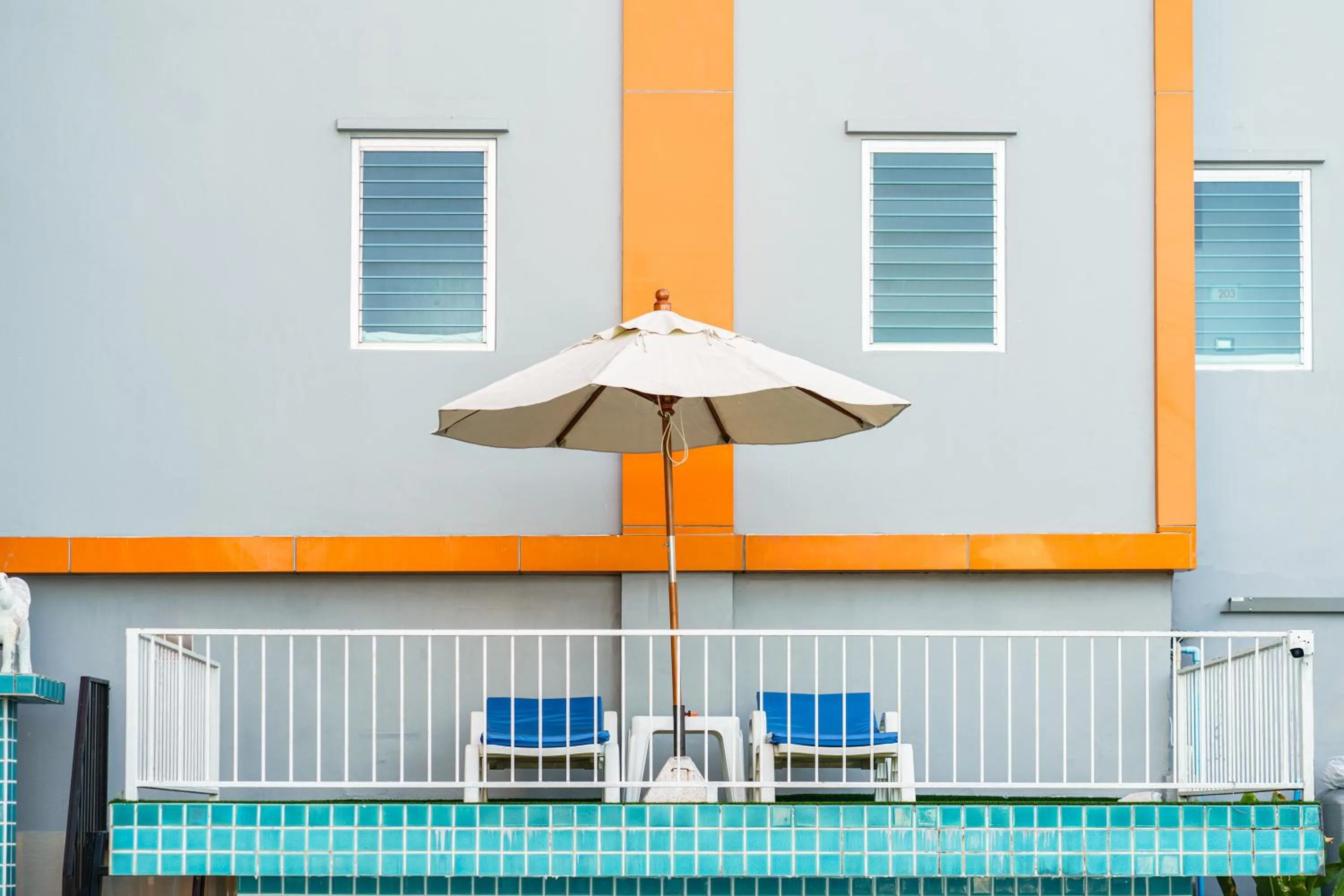 Swimming pool in Chabana Kamala Hotel