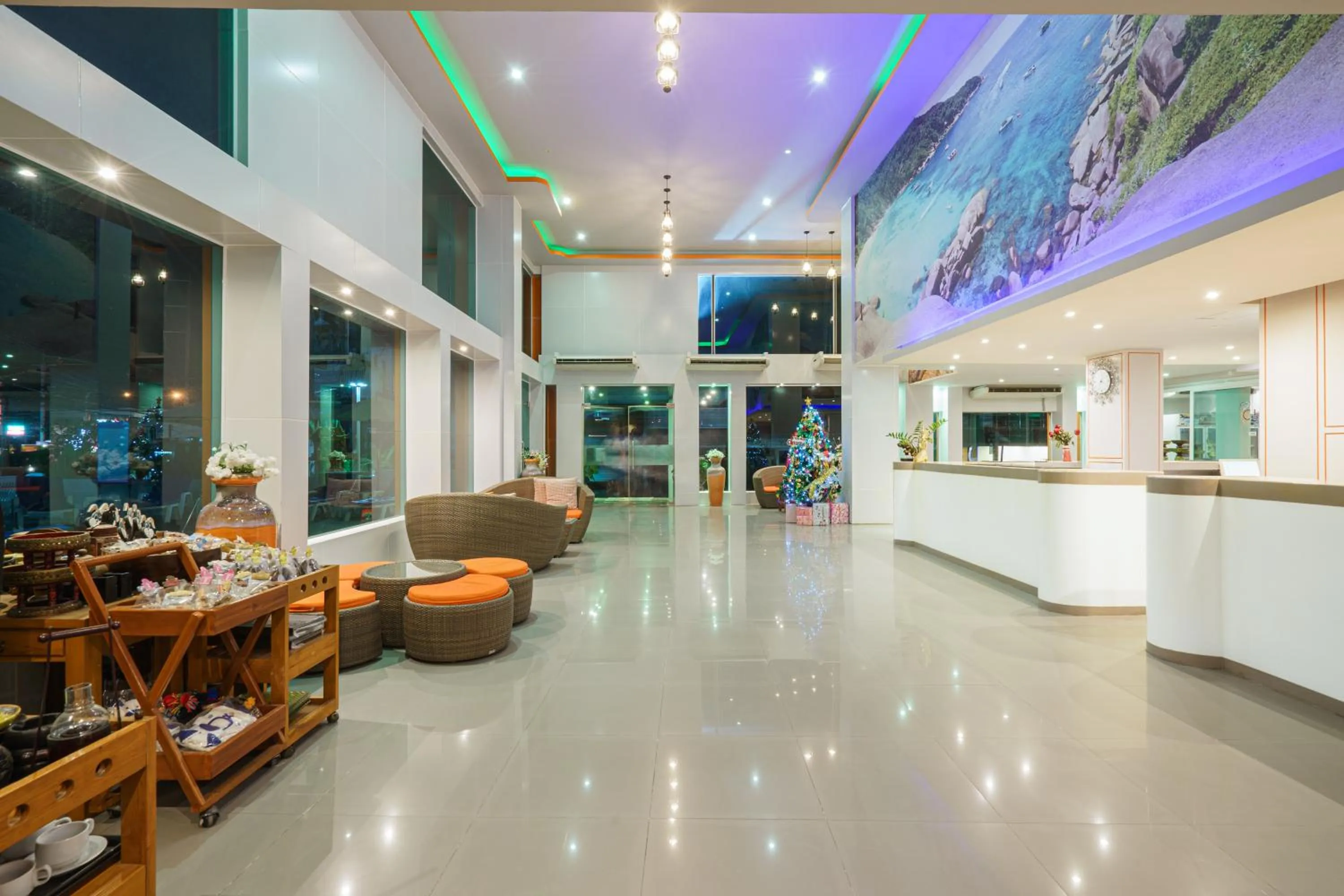 Lobby or reception in Chabana Kamala Hotel