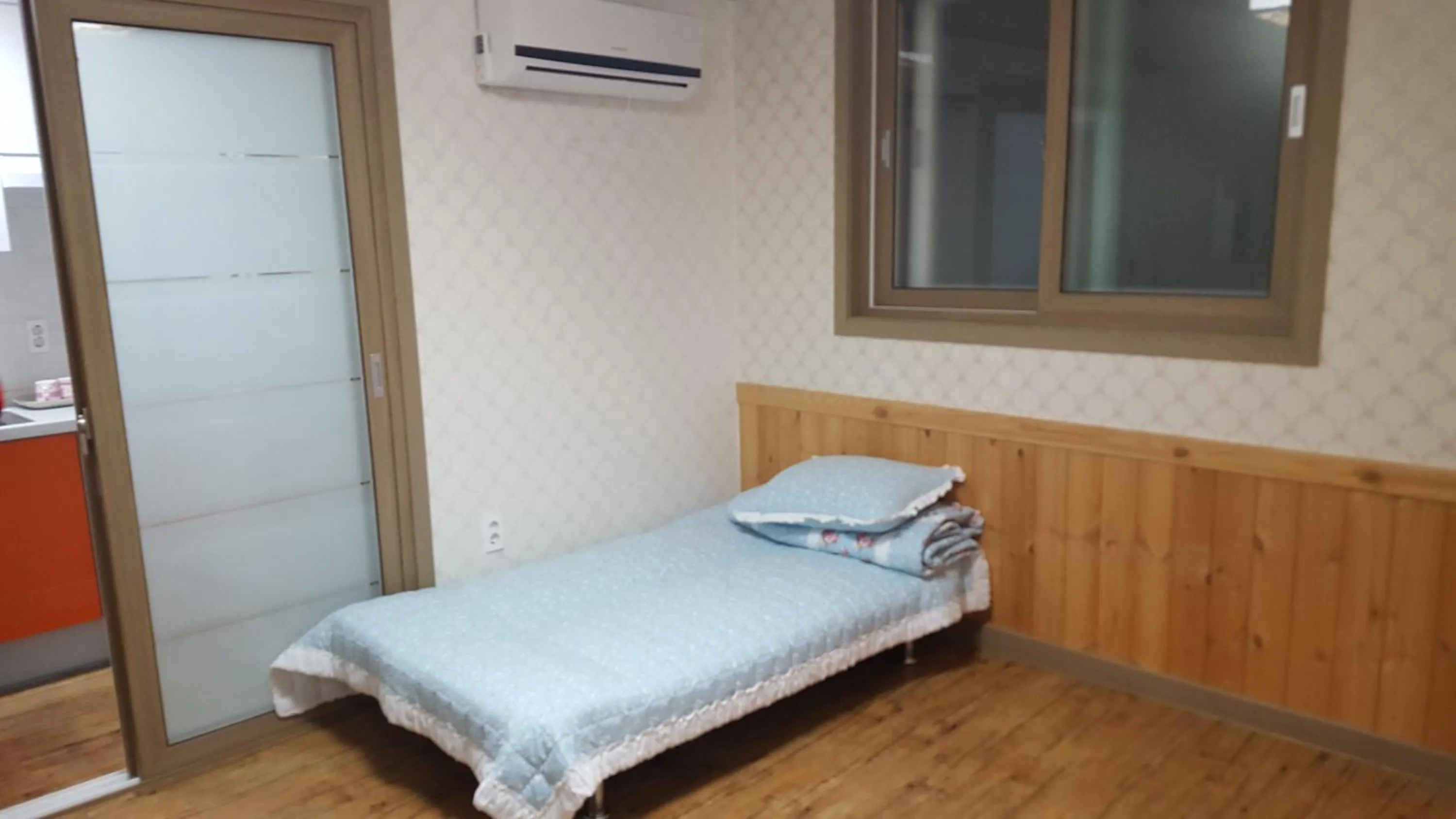 Bed in The 1st Andong Hostel