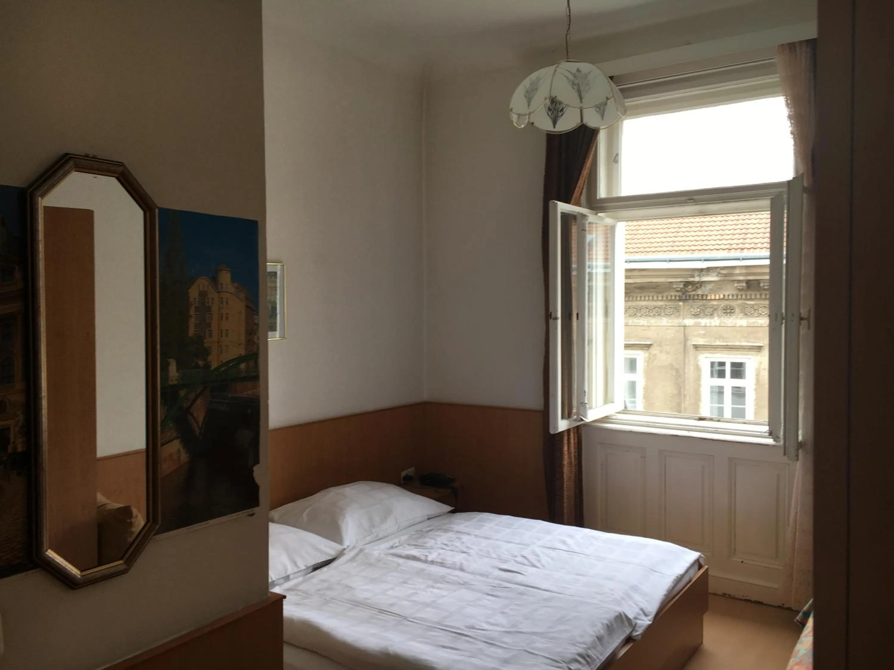 Photo of the whole room, Bed in Pension Ani