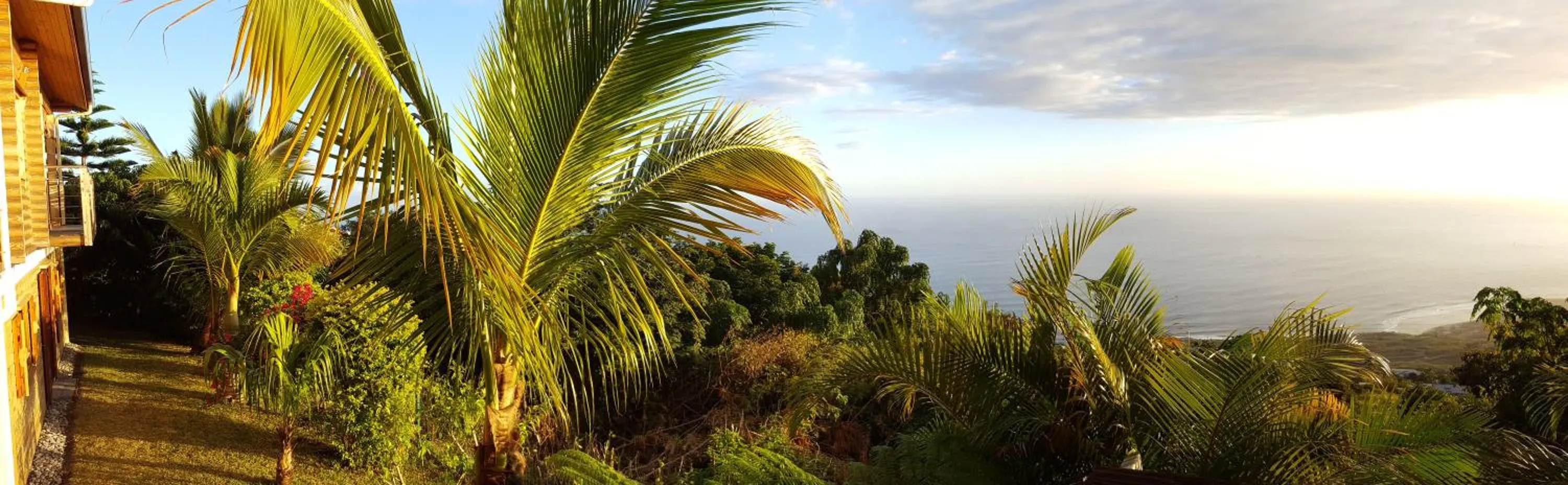 Sea view in Le Chalet de la Fontaine Saint Leu