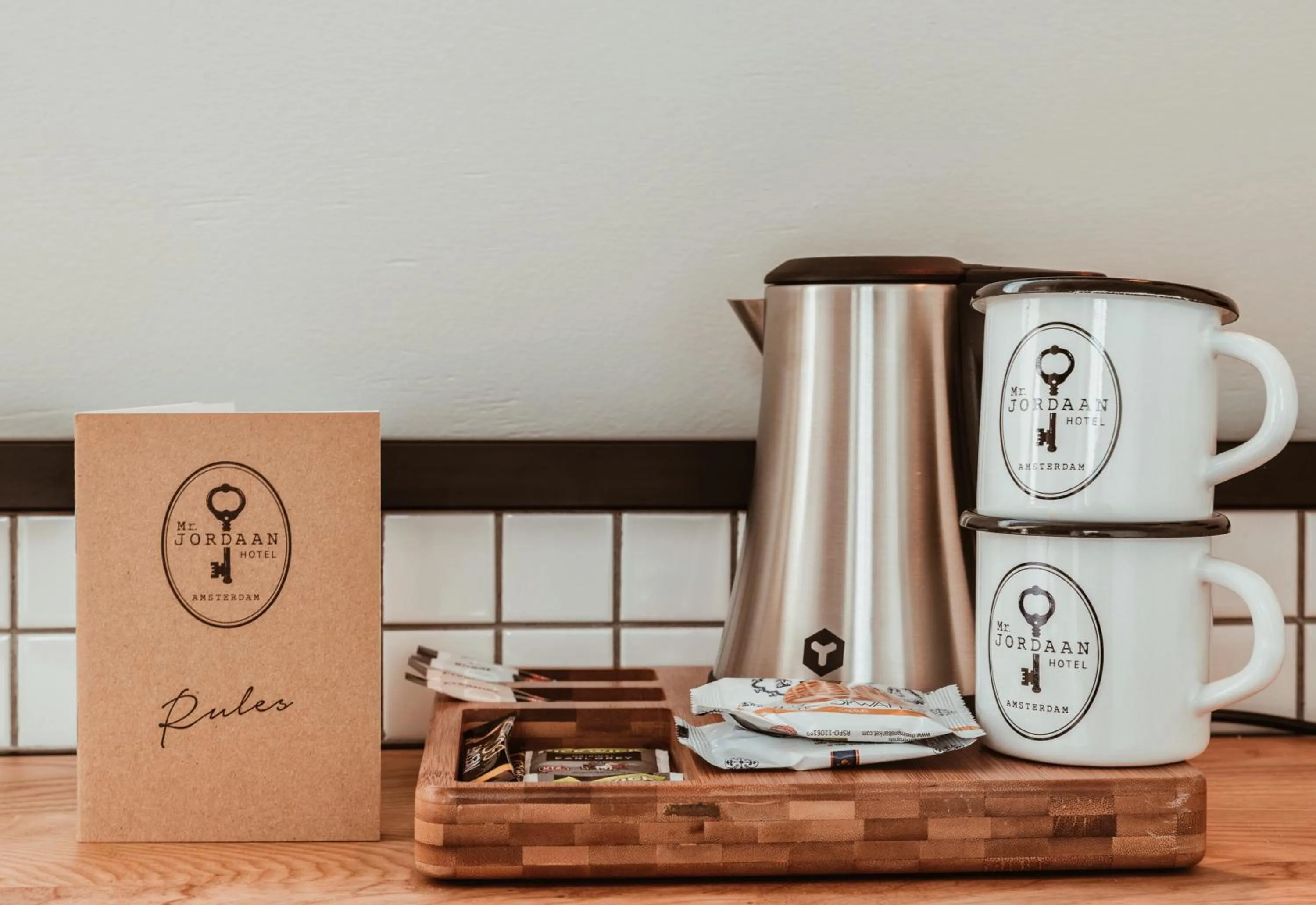 Coffee/tea facilities in Mr. Jordaan