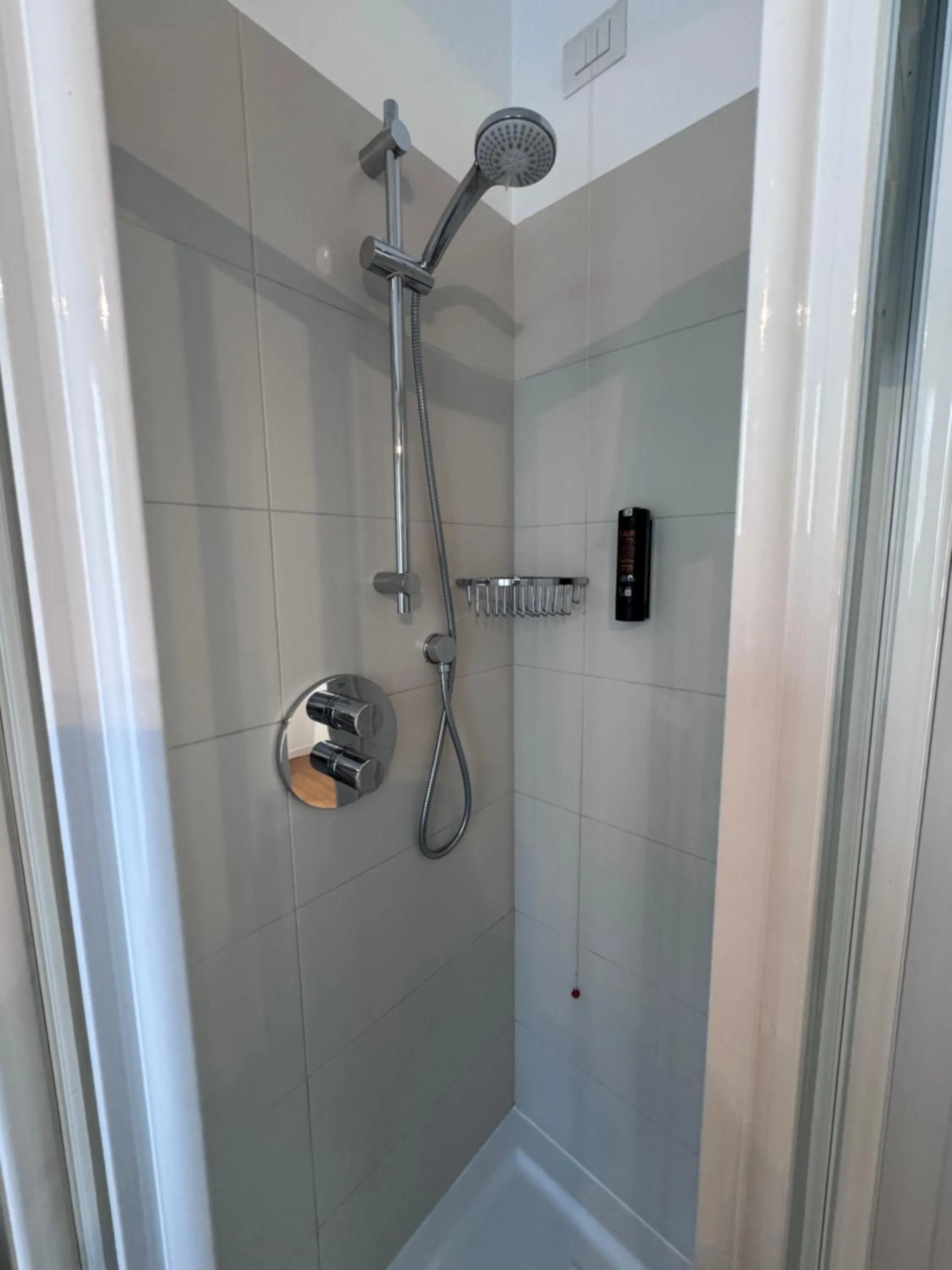 Shower in GARDA LIVING APARTMENTS Riva del Garda