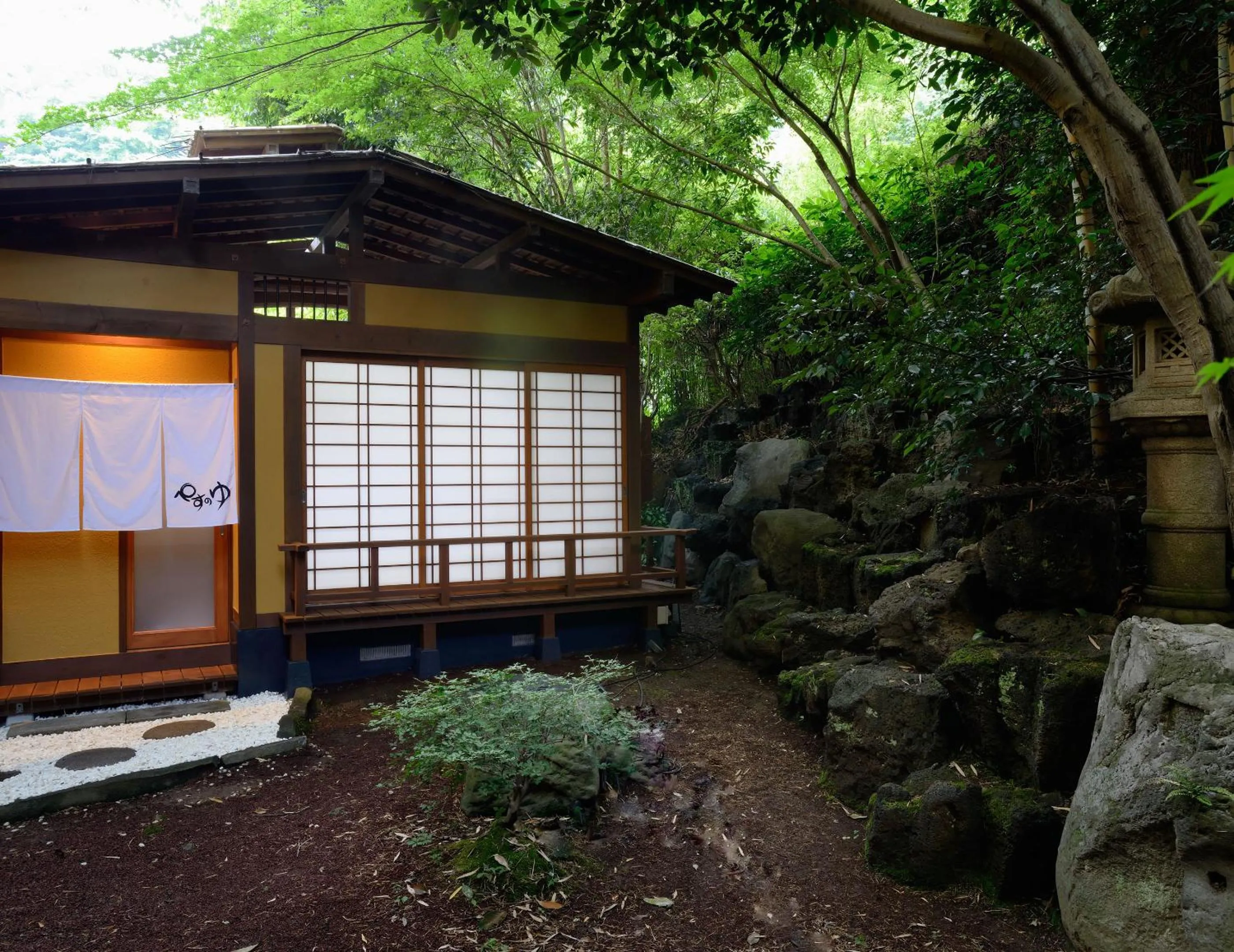 Garden in Kouyurou Ikawa
