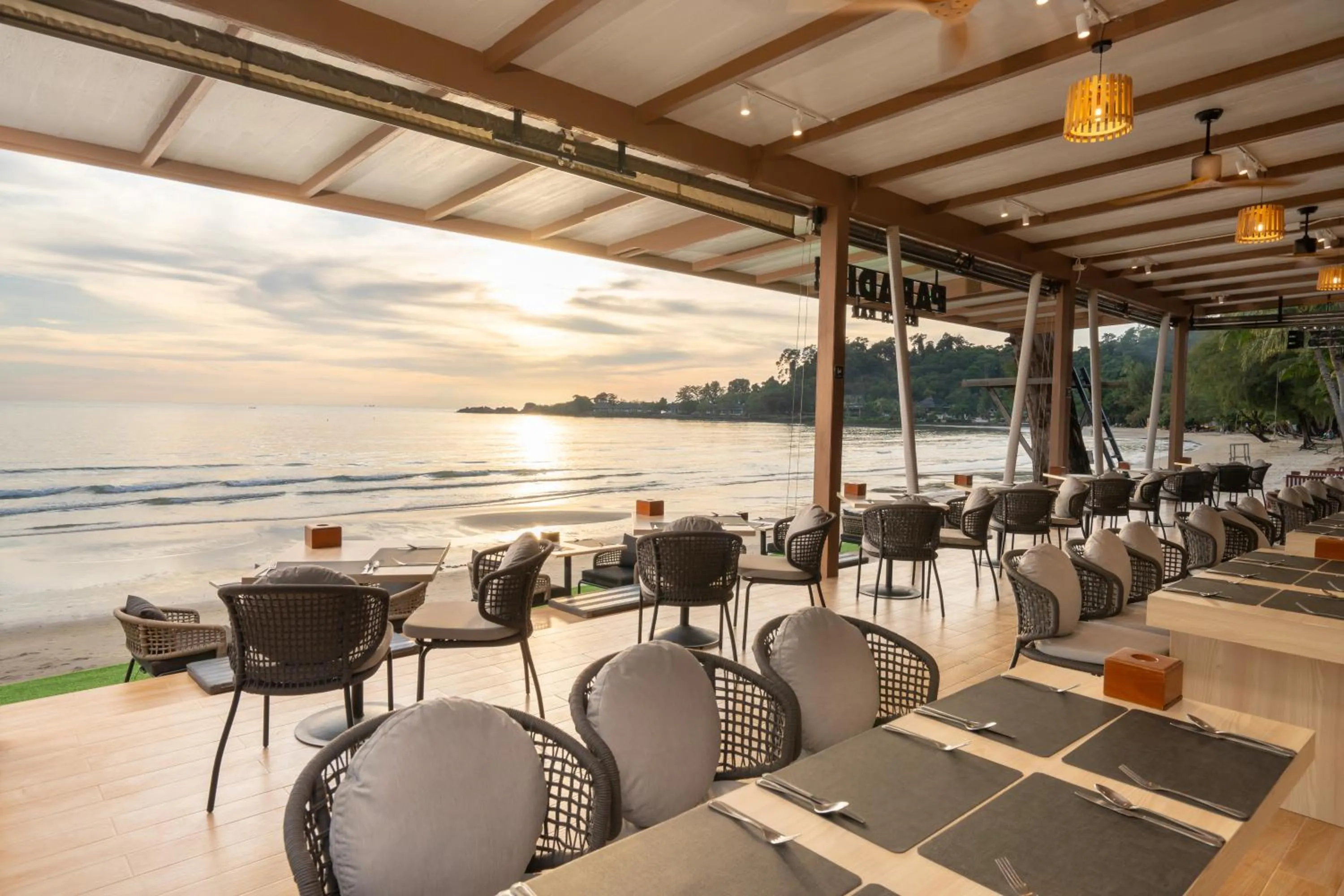 Lounge or bar in Koh Chang Paradise Resort & Spa