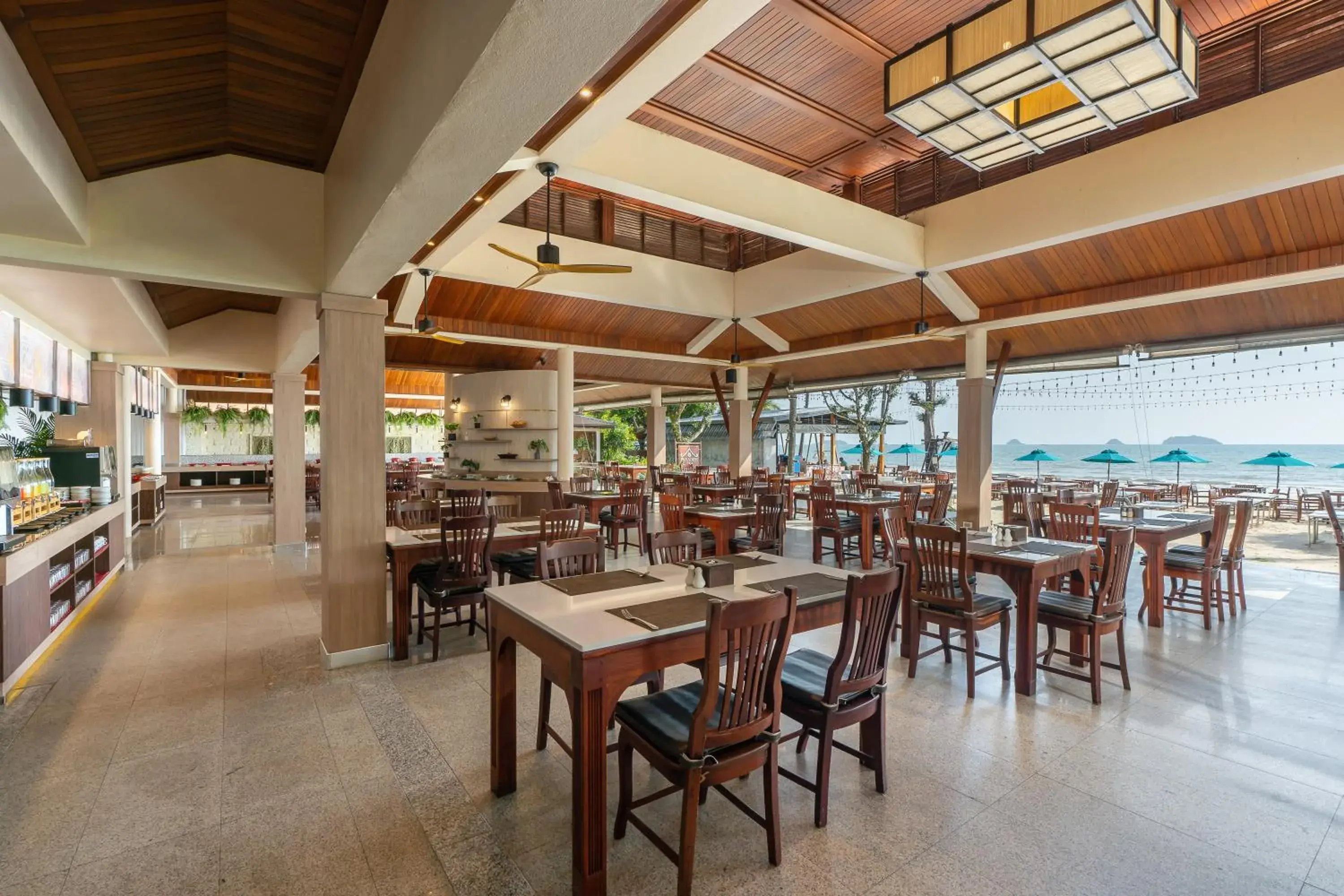 Restaurant/places to eat in Koh Chang Paradise Resort & Spa Restaurant/places to eat in Koh Chang Paradise Resort & Spa