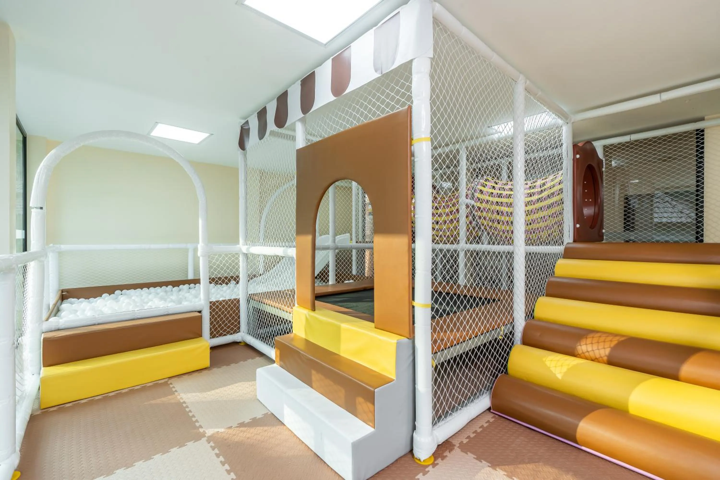 Kids's club, Bed in Koh Chang Paradise Resort & Spa