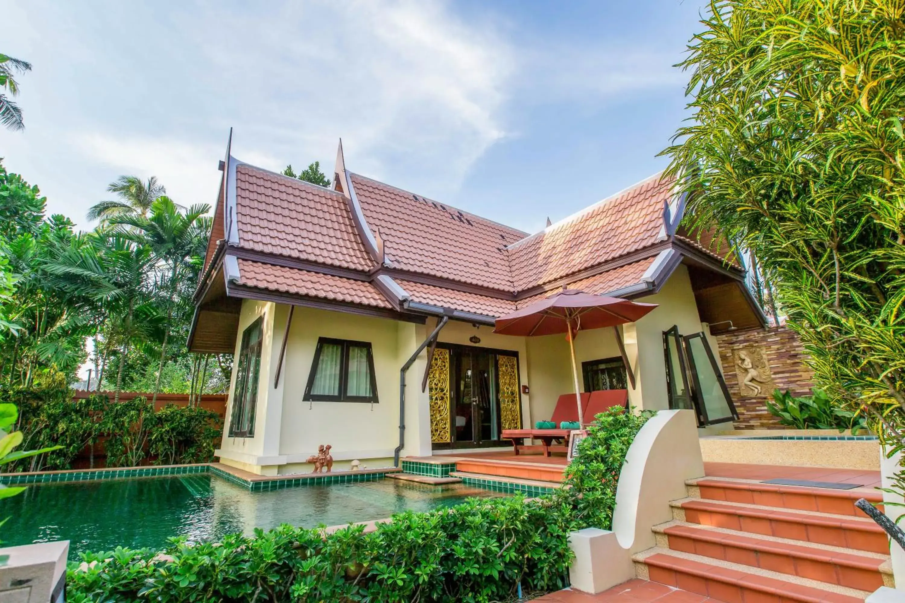 Property building in Koh Chang Paradise Resort & Spa Property building in Koh Chang Paradise Resort & Spa