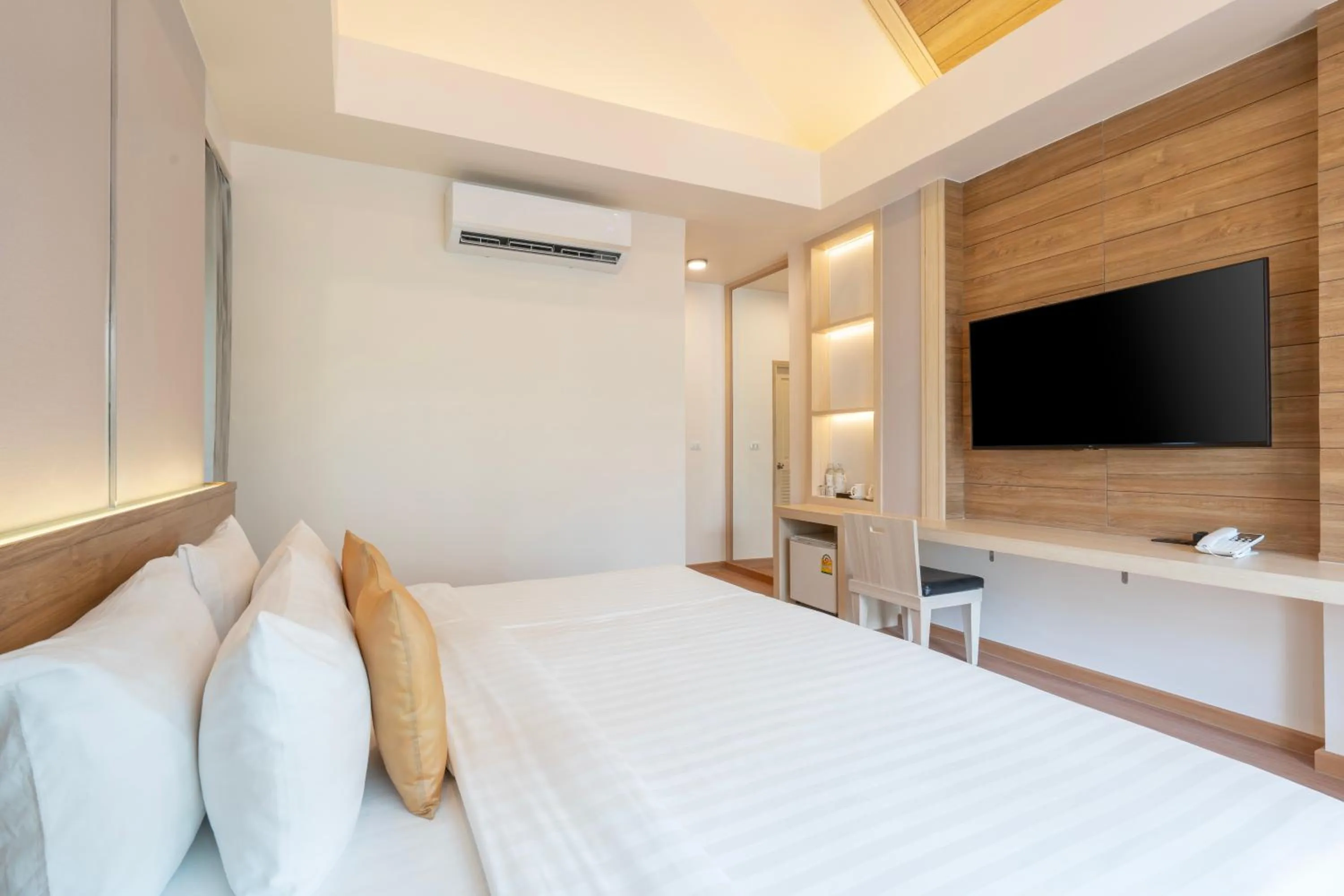 Bed in Koh Chang Paradise Resort & Spa