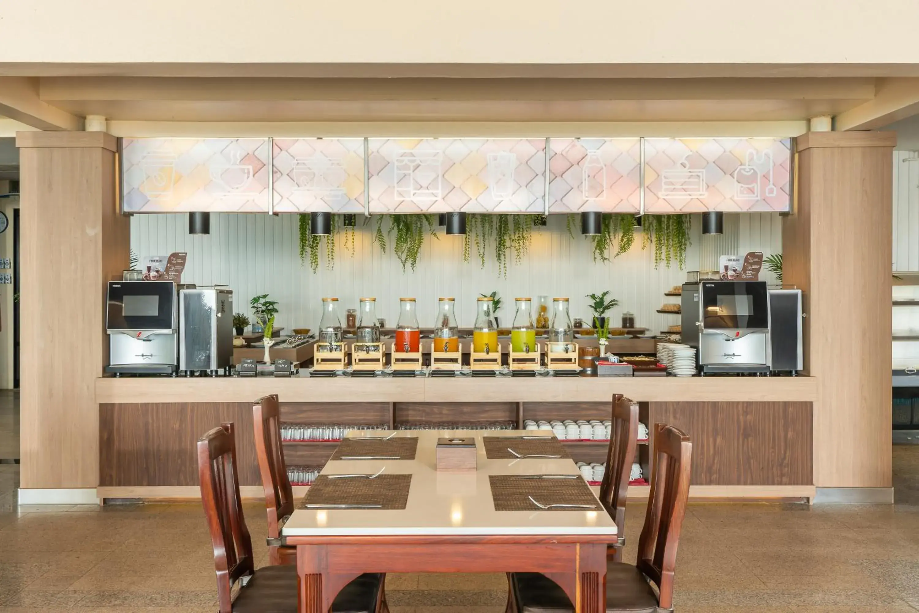 Restaurant/places to eat in Koh Chang Paradise Resort & Spa Restaurant/places to eat in Koh Chang Paradise Resort & Spa