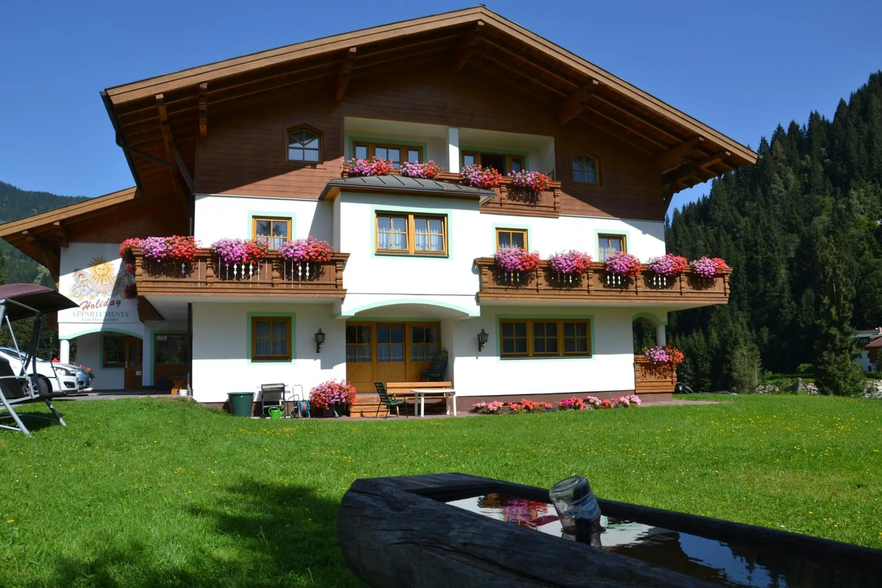 Property building in Holiday-Appartements