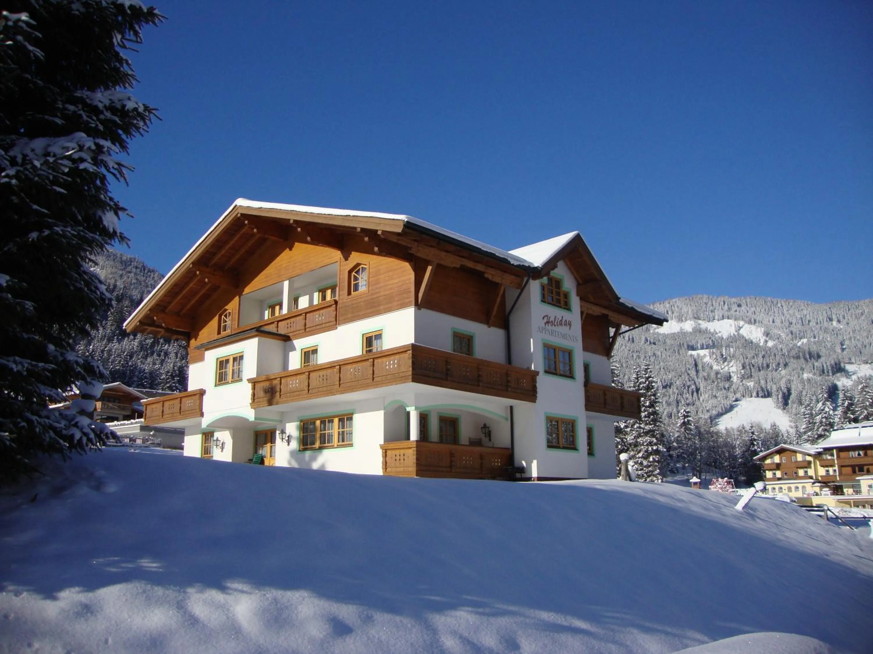Property building in Holiday-Appartements
