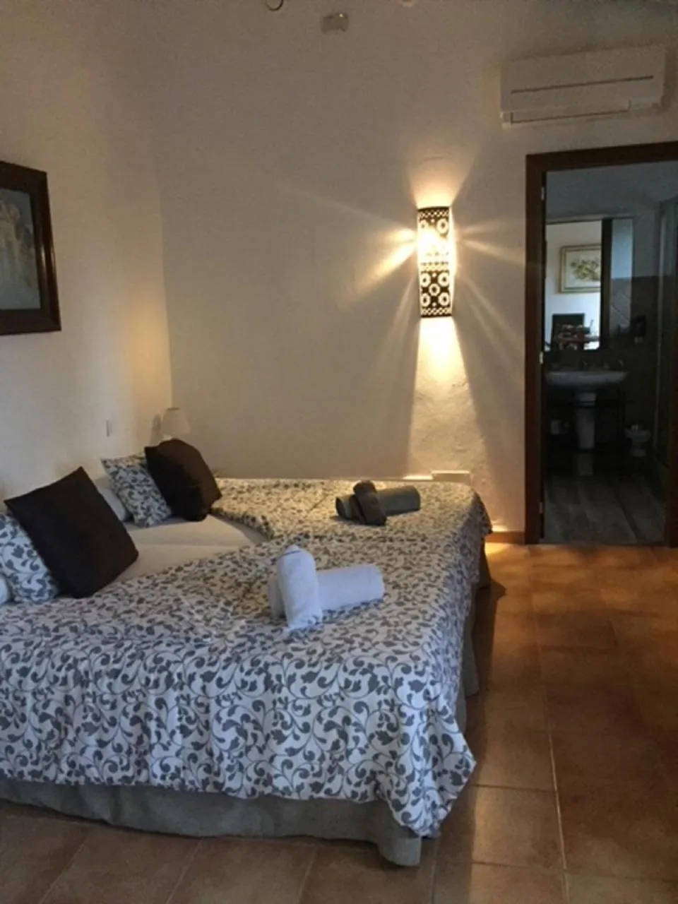 Photo of the whole room, Bed in Agroturismo Fincahotel Son Pou