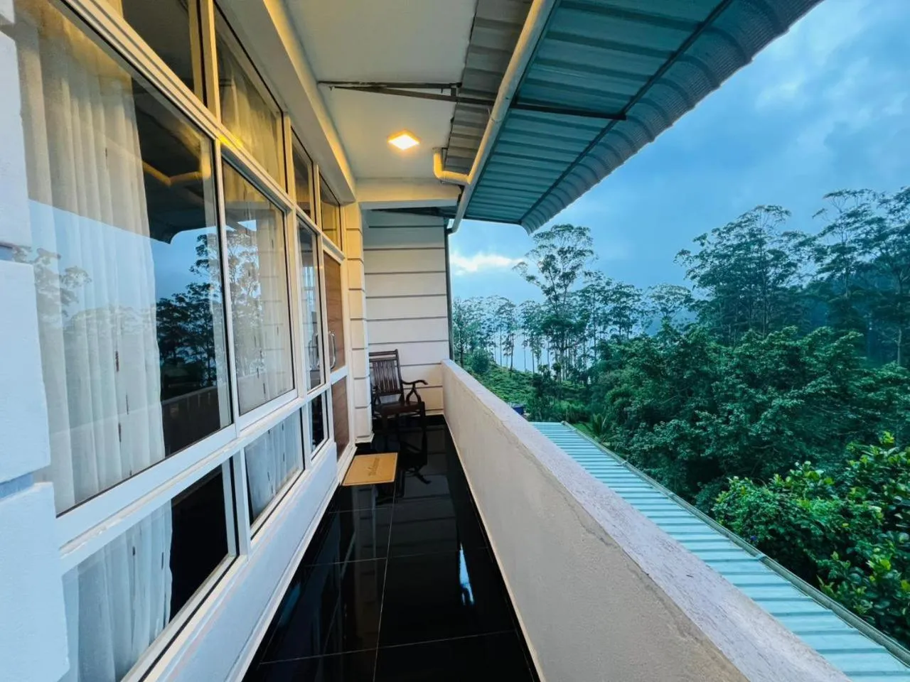 Ayos Hill Adam's Peak Free Shuttle