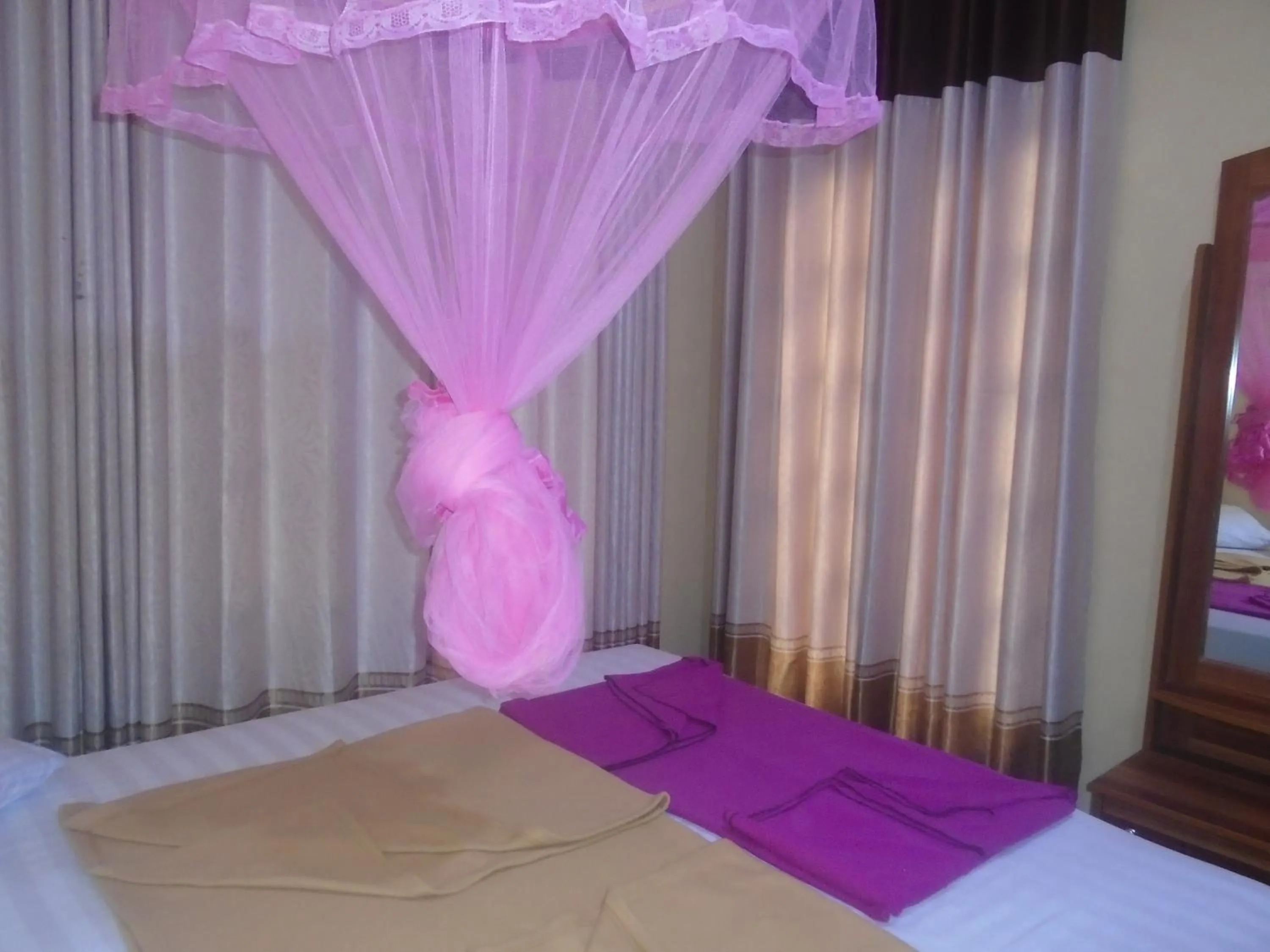 Bed in Ayos Hill Adam's Peak Free Shuttle