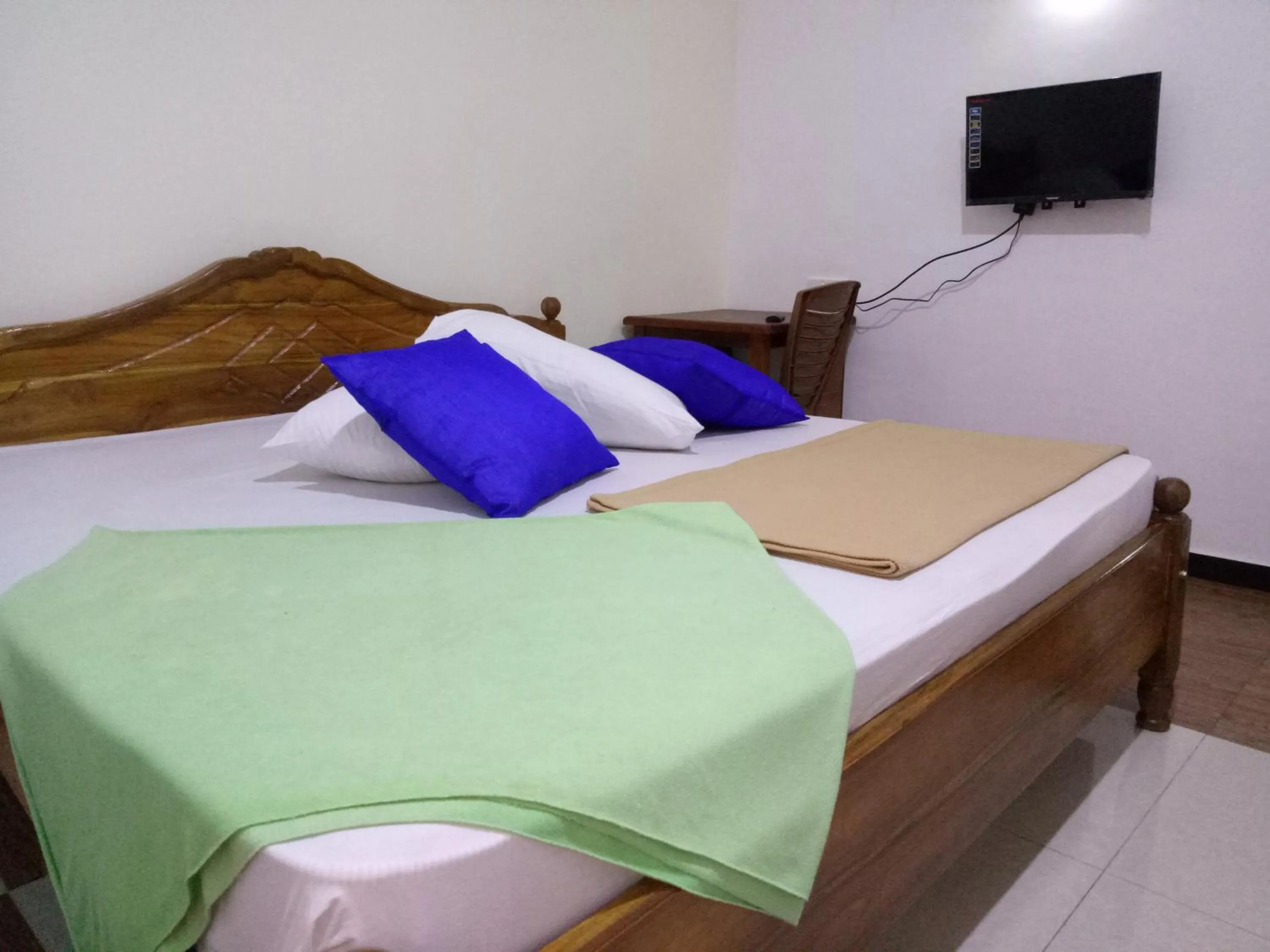 Bed in Ayos Hill Adam's Peak Free Shuttle