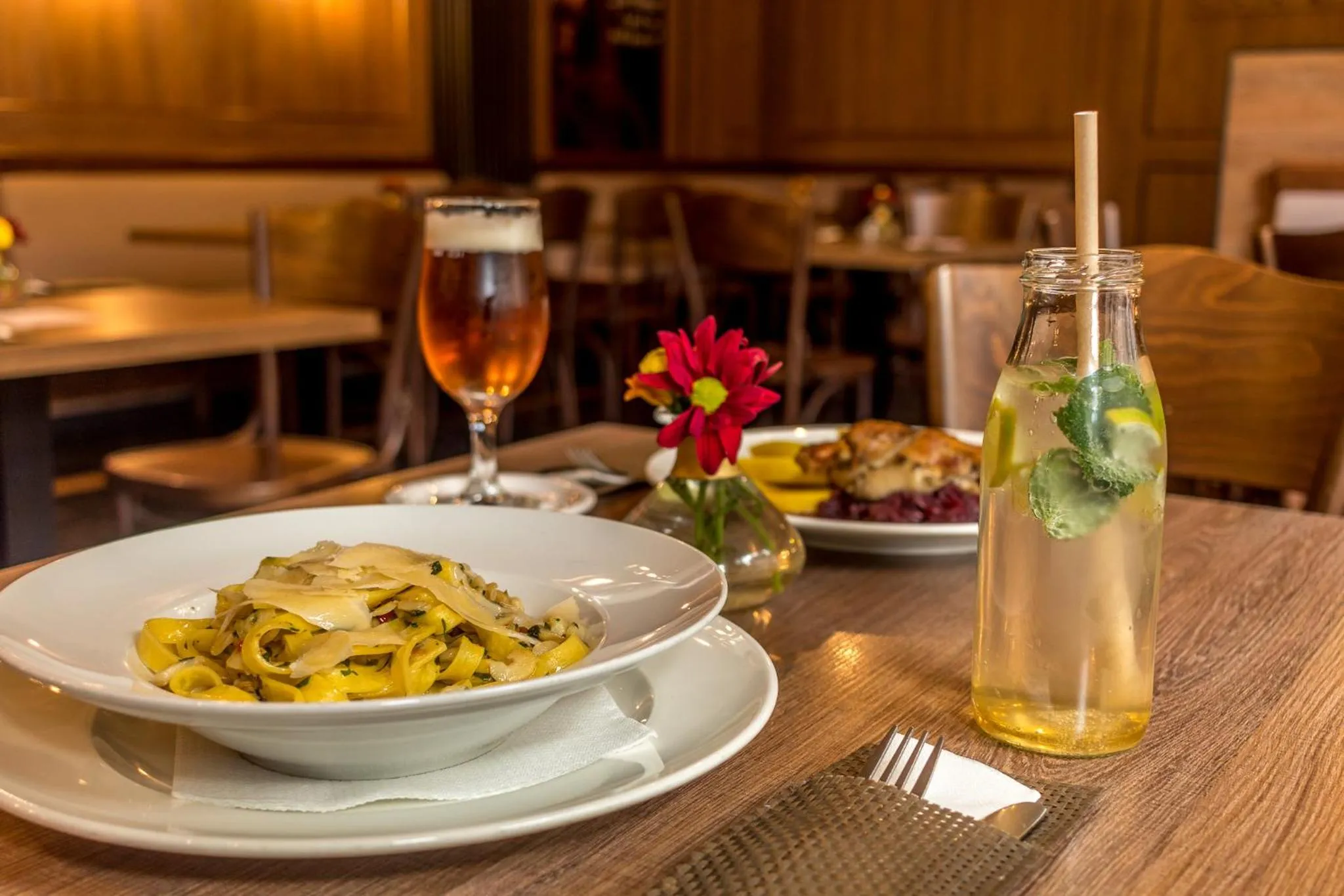 Restaurant/places to eat in Penzion Na Náměstí