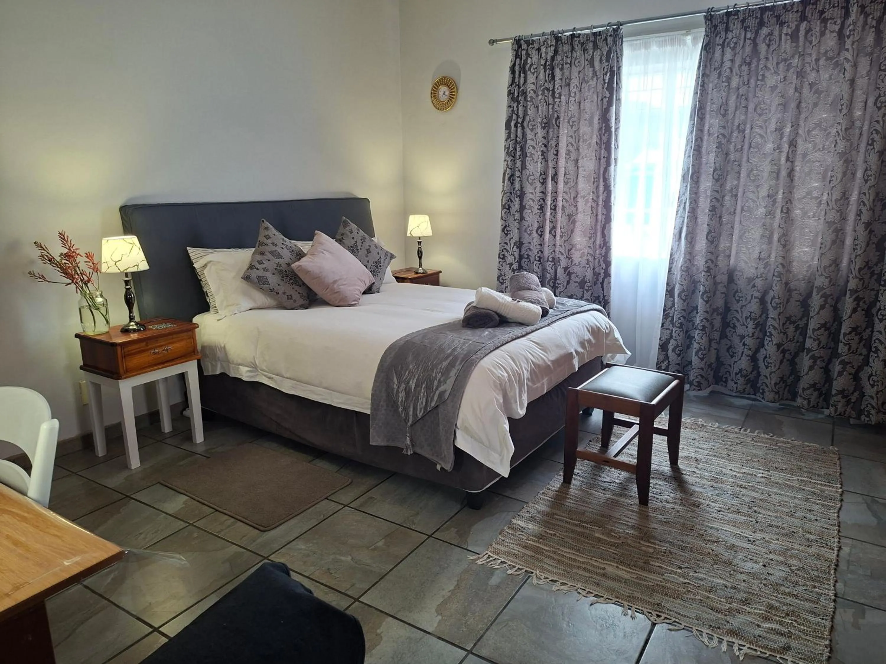 Bedroom, Bed in Altenburgh Accommodation - Apartments