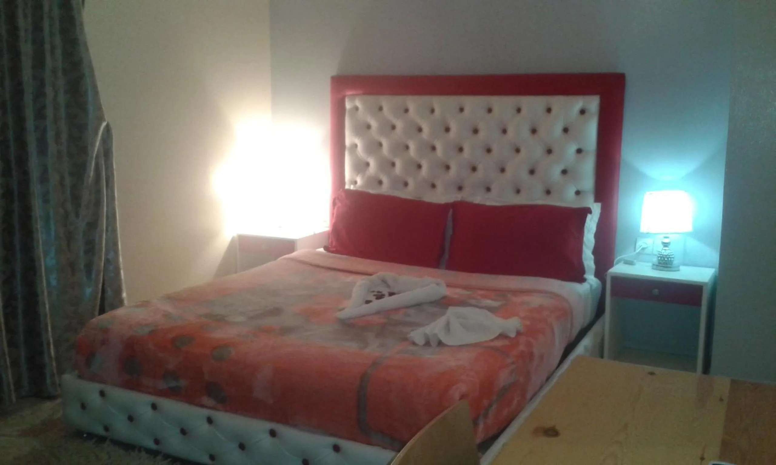 Decorative detail, Bed in Hotel School Ersat Azrou