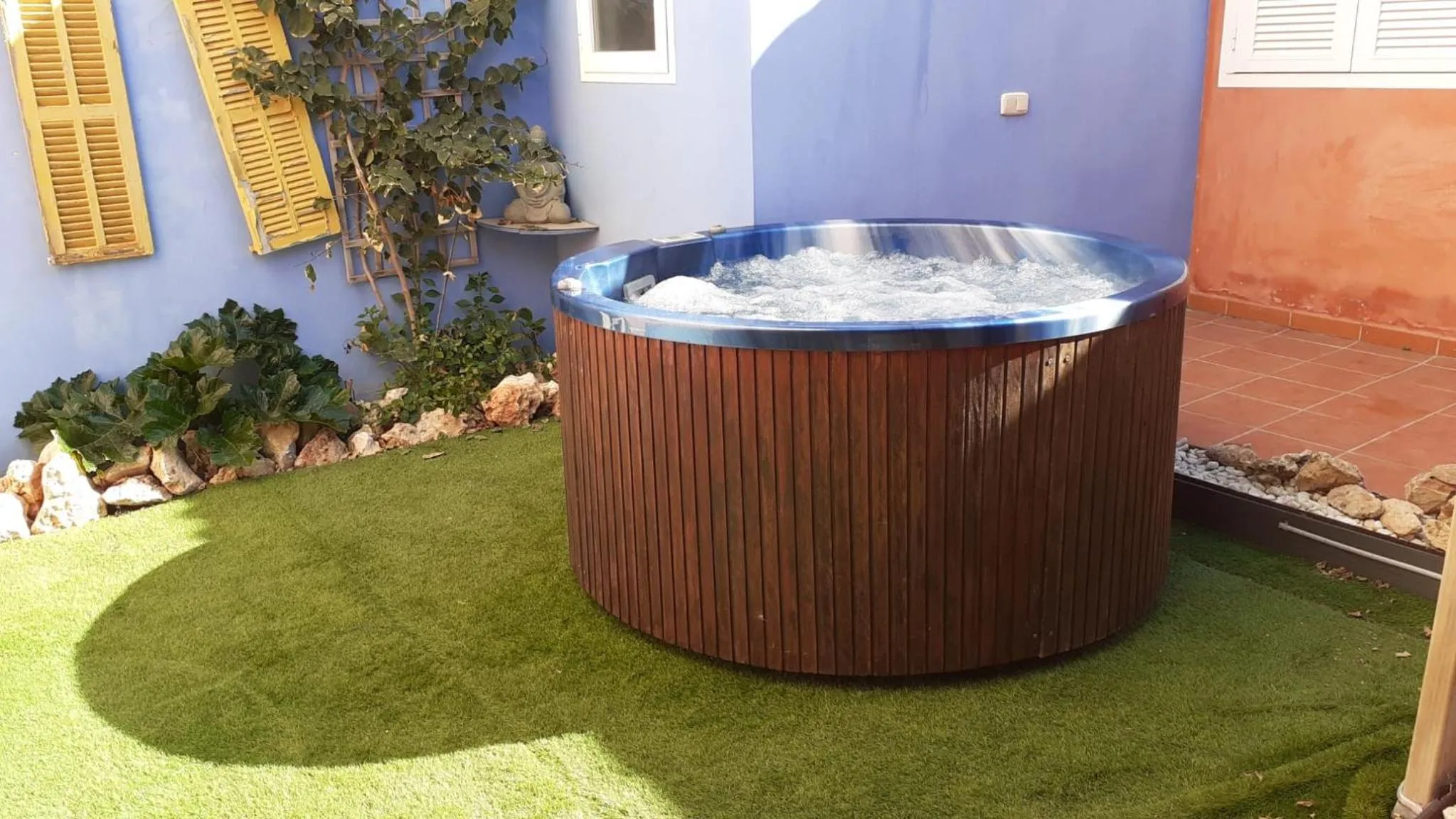 Hot Tub in Fonoll Mari