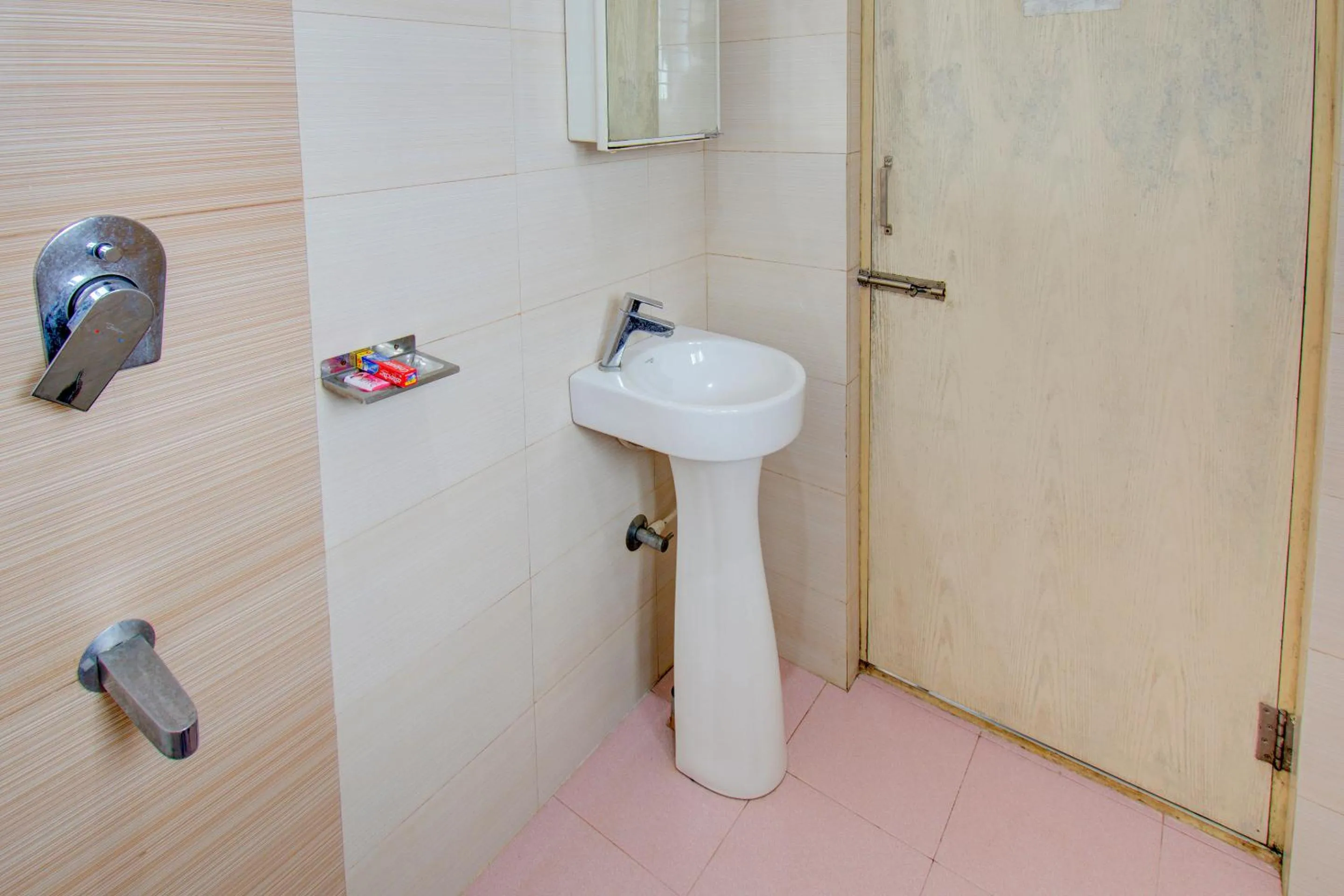 Bathroom in Holidayincoorg Orchid Villa