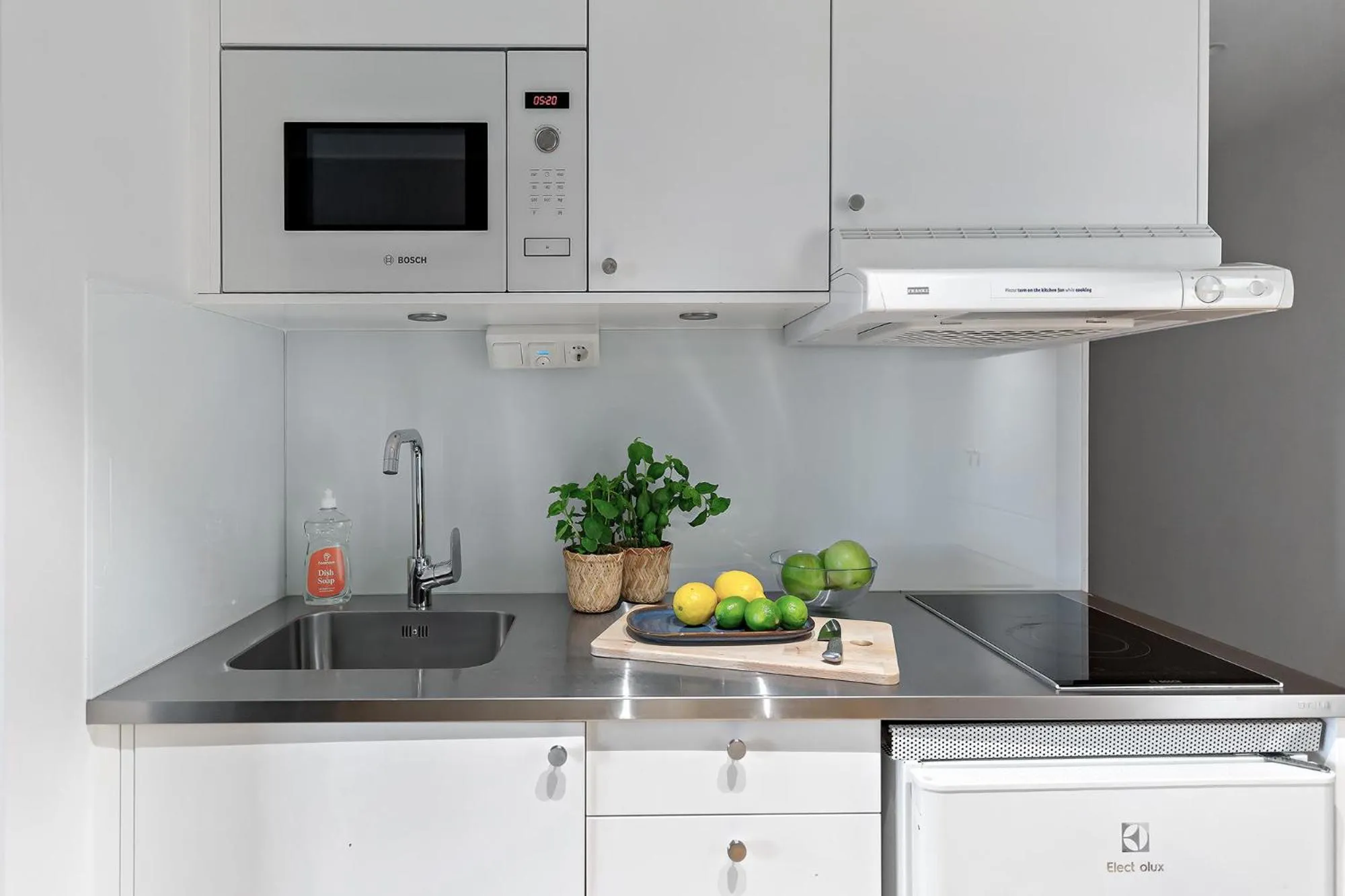 Kitchen or kitchenette in Forenom Hotel Kista