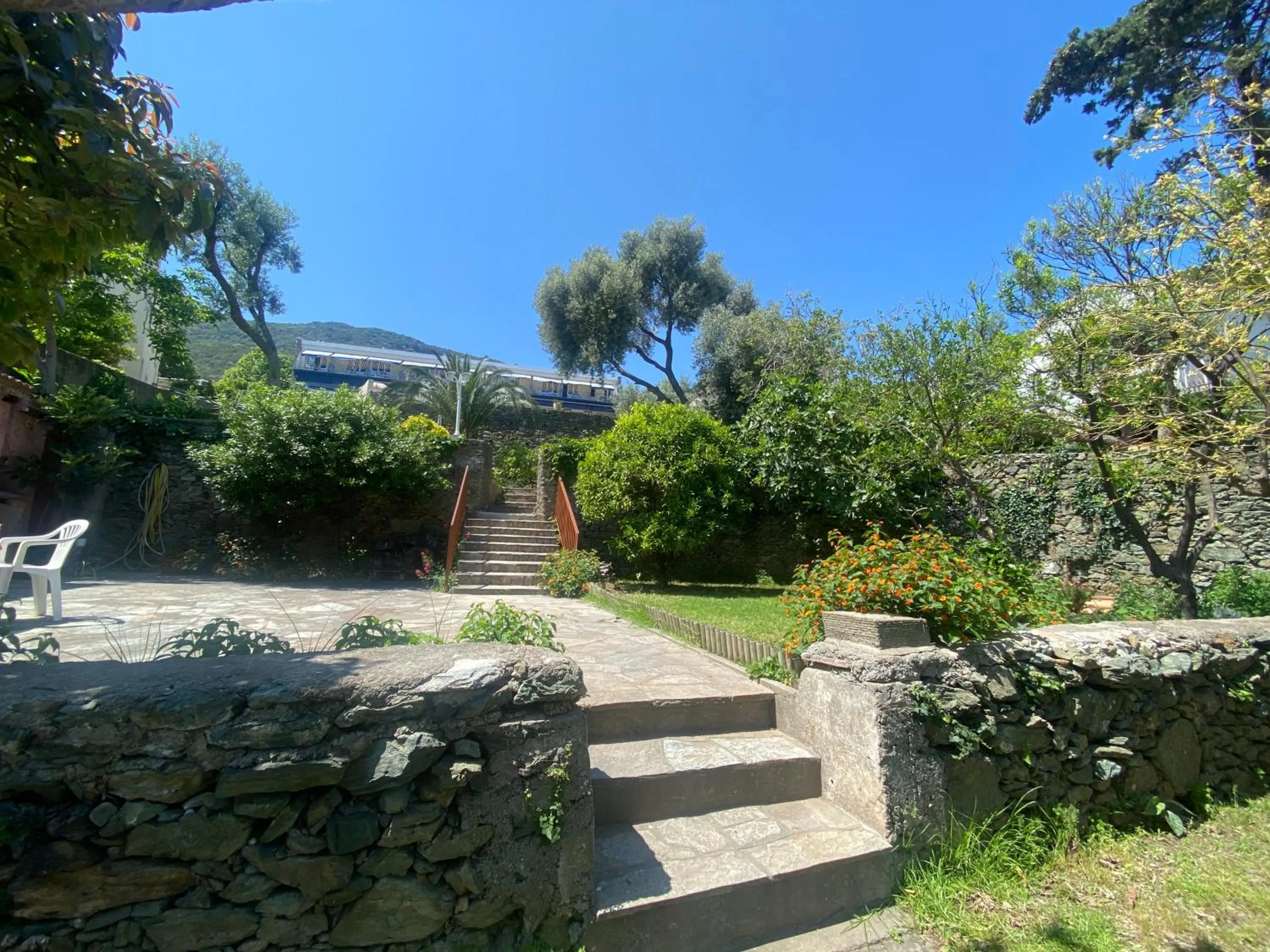 Garden in Hotel Cyrnea