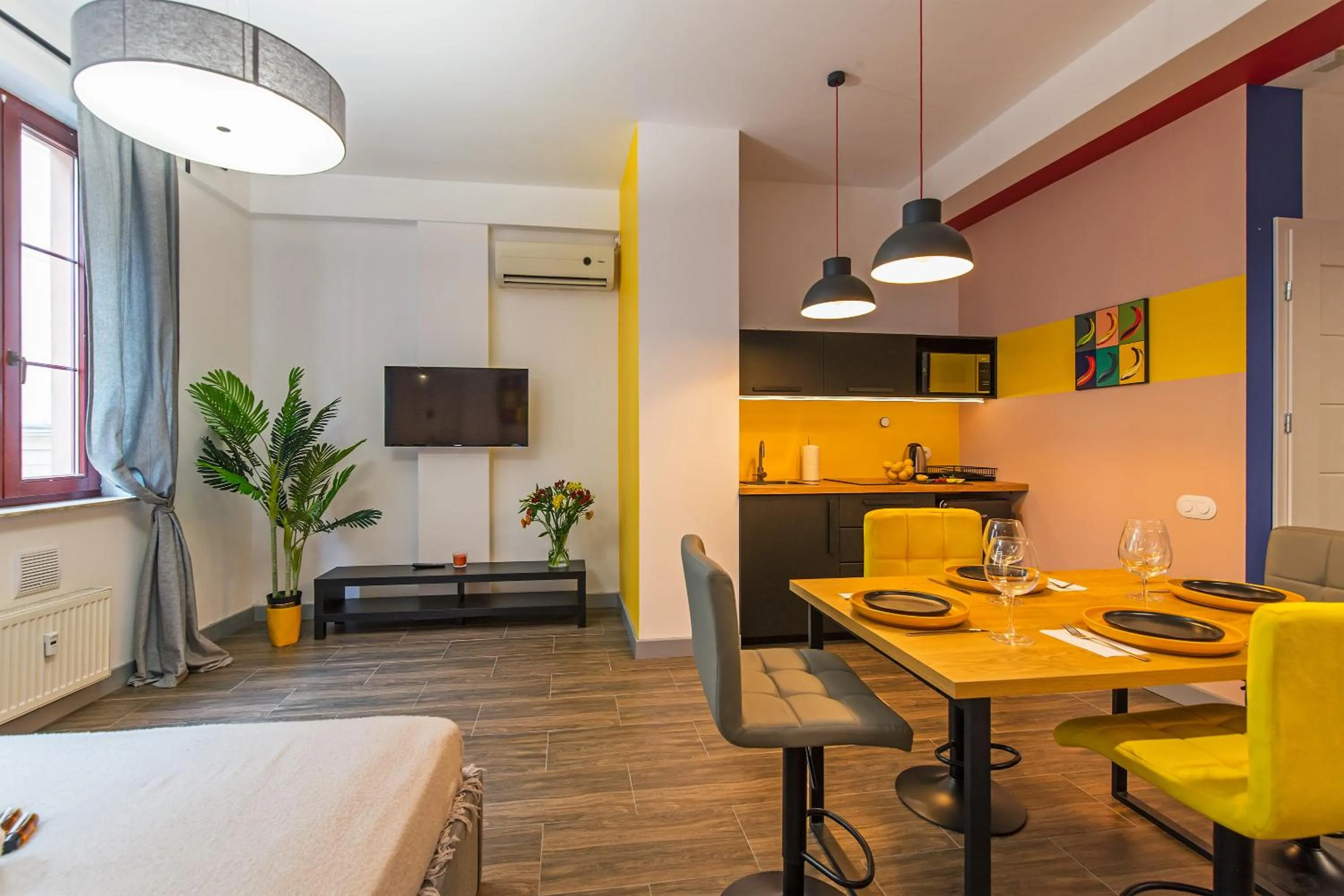 Dining area in Galeria Italiana Apartments