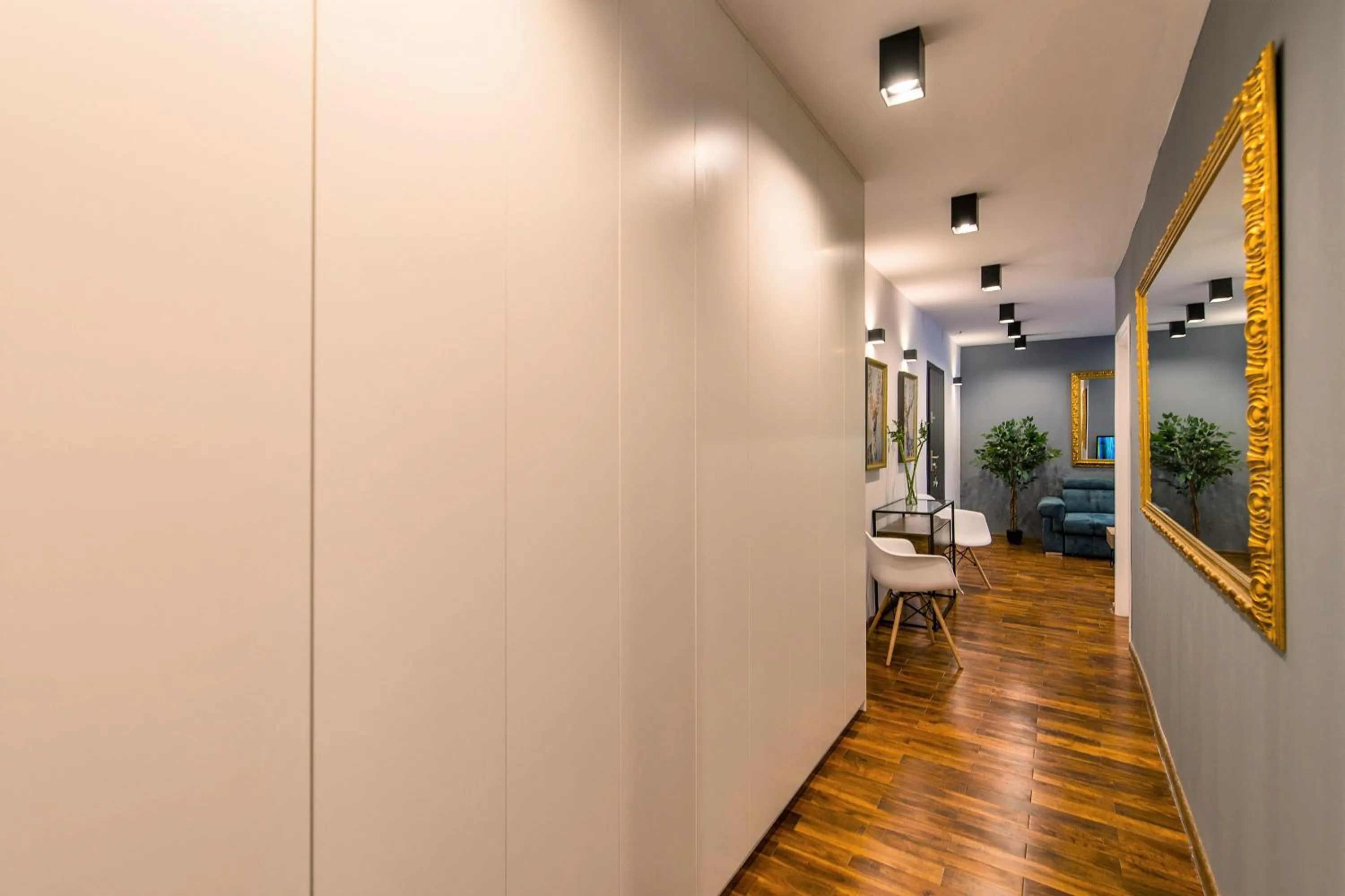 wardrobe in Galeria Italiana Apartments