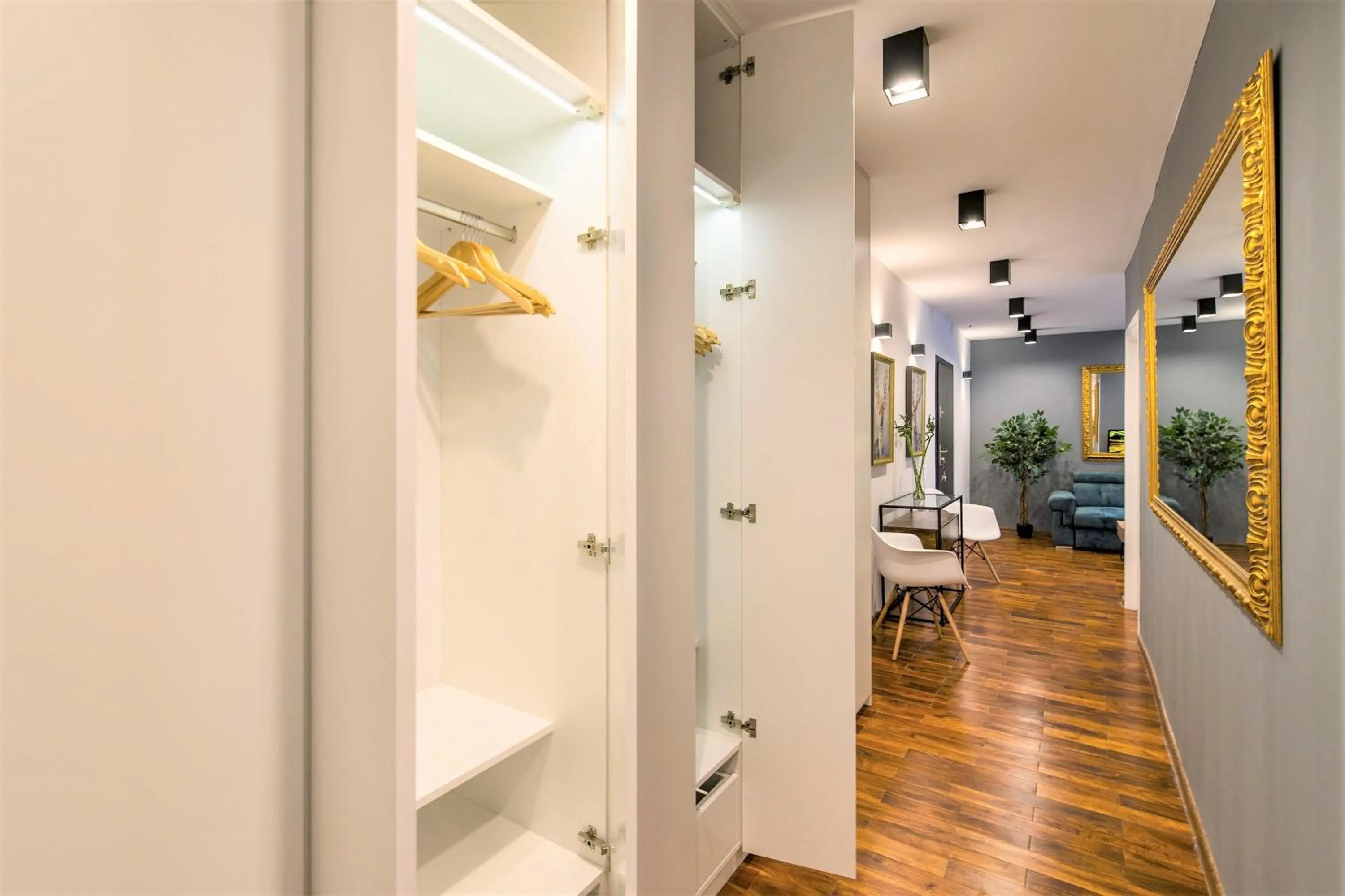 wardrobe in Galeria Italiana Apartments