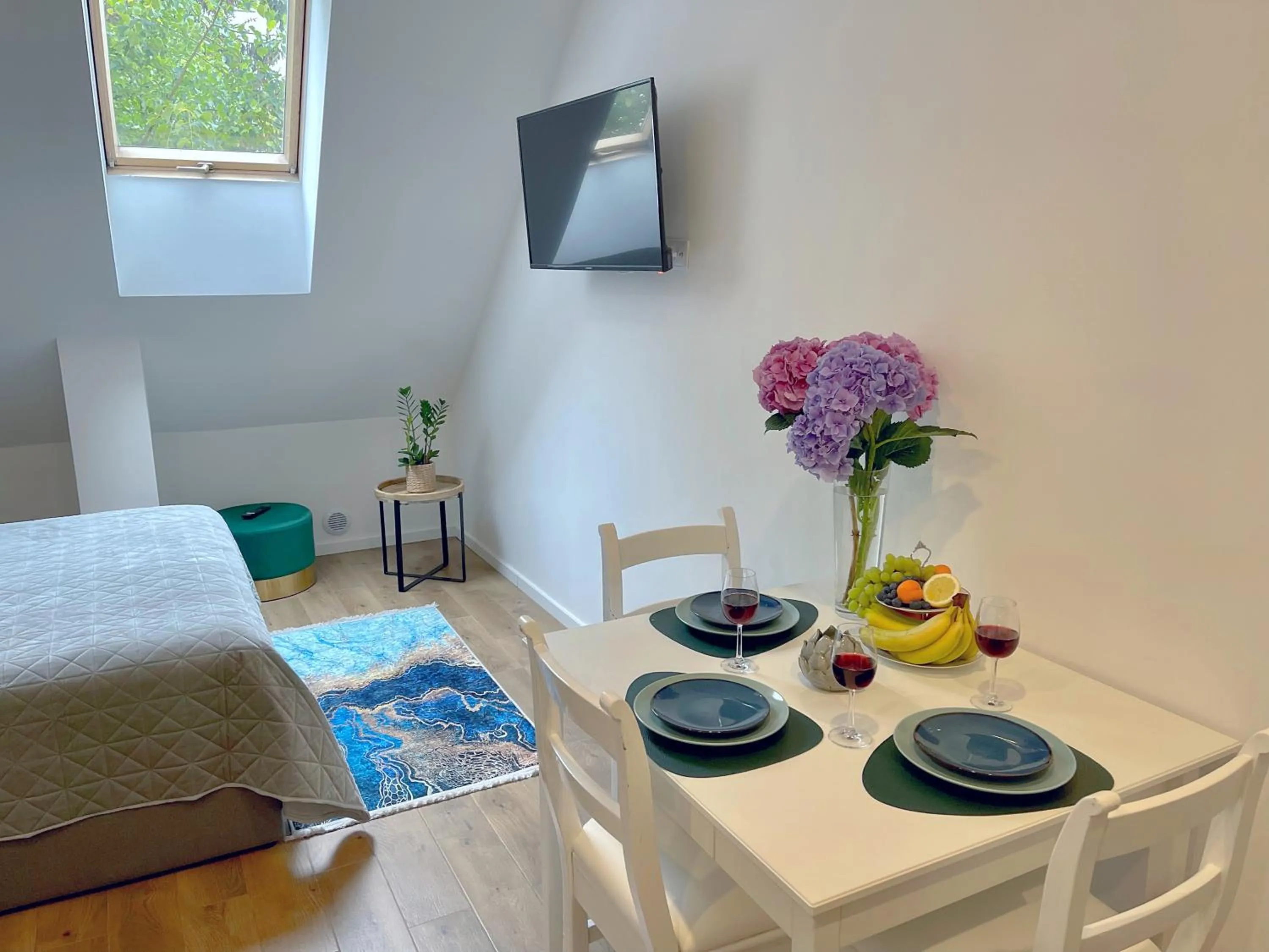 Seating area in Galeria Italiana Apartments