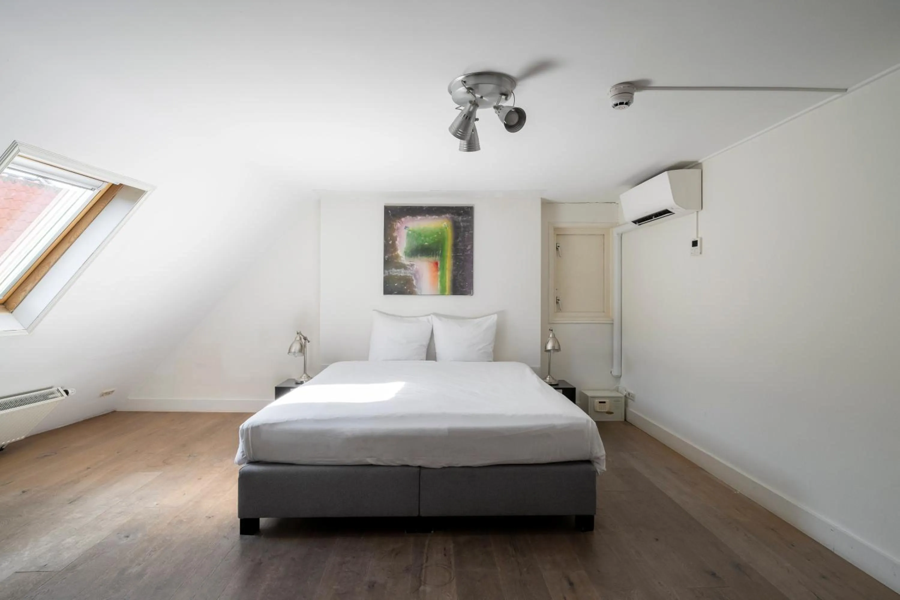 Bedroom, Bed in Amsterdam Centre Harbour Apartments