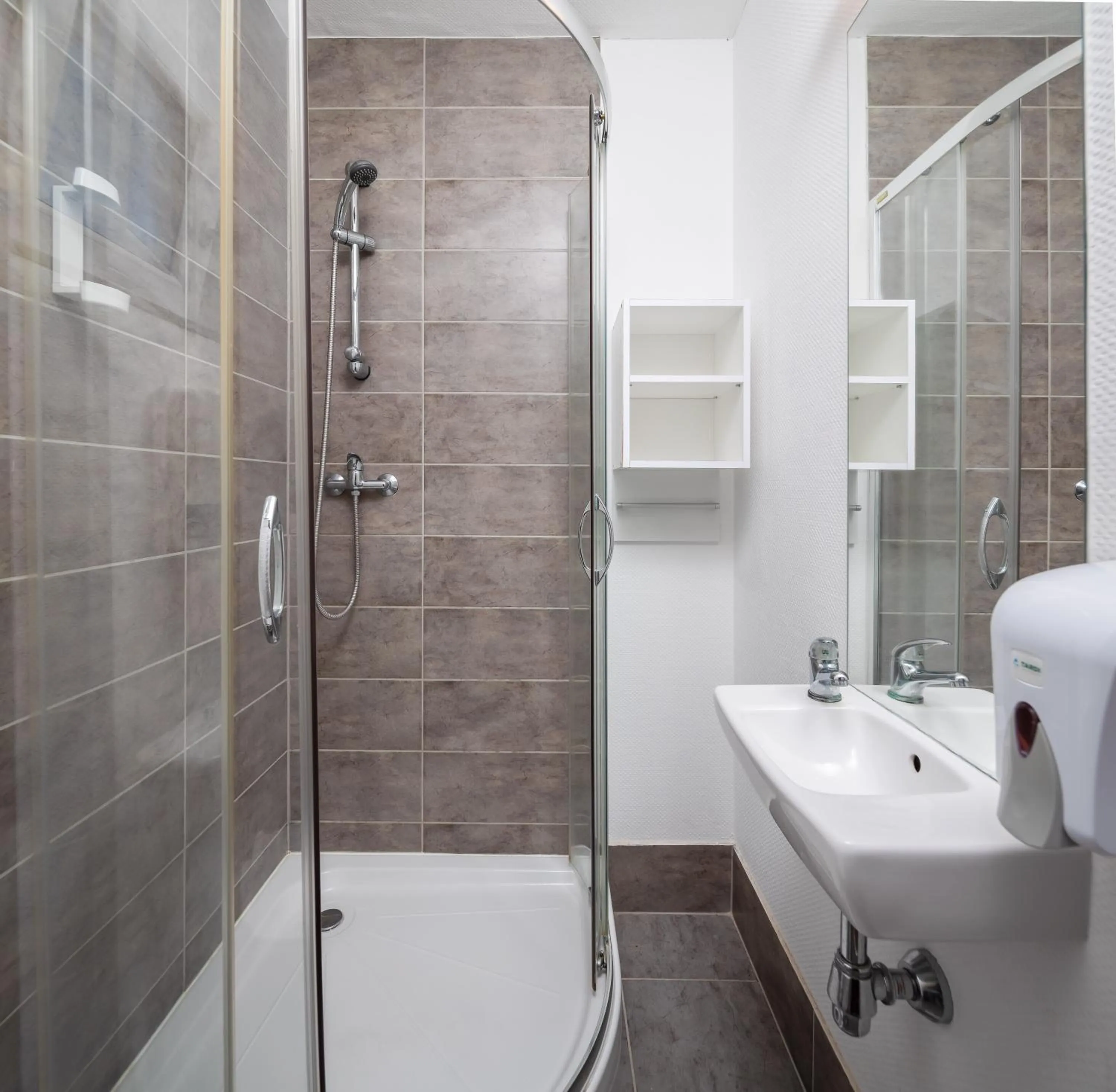 Shower in Mobile Homes Camp Galeb