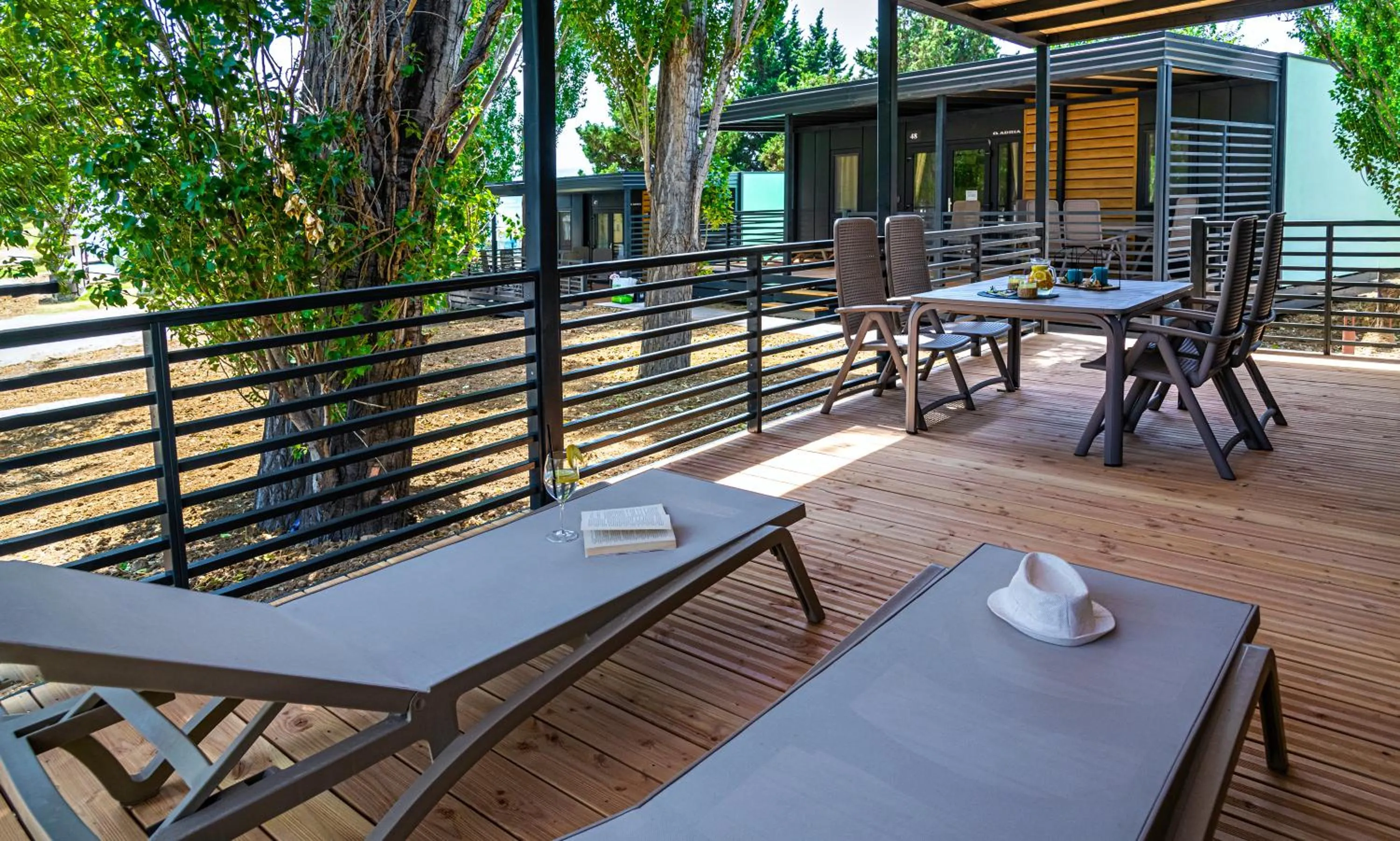 Balcony/Terrace in Mobile Homes Camp Galeb