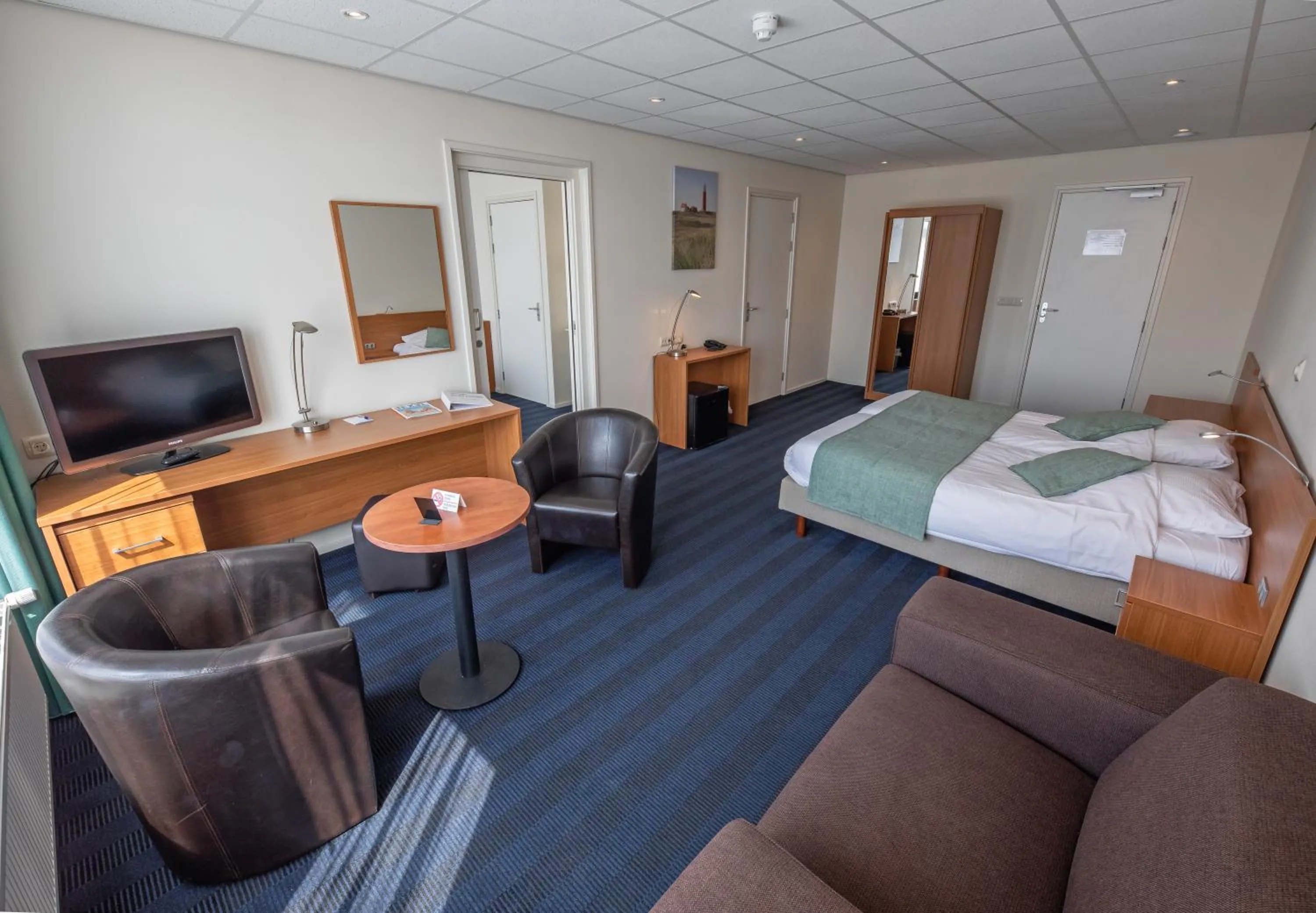 Photo of the whole room, Bed in Hotel de Branding